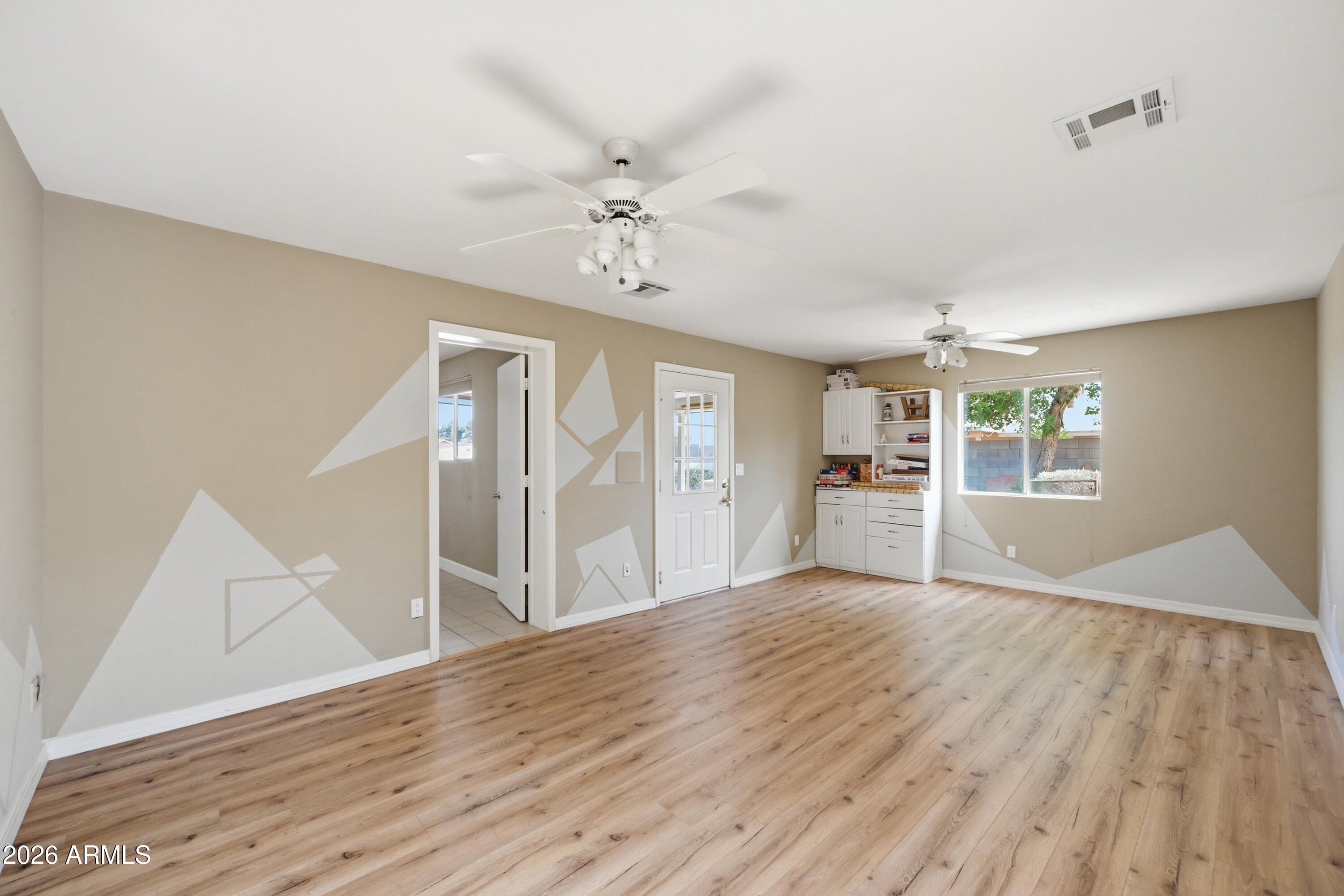 4949 E Shaw Butte Drive