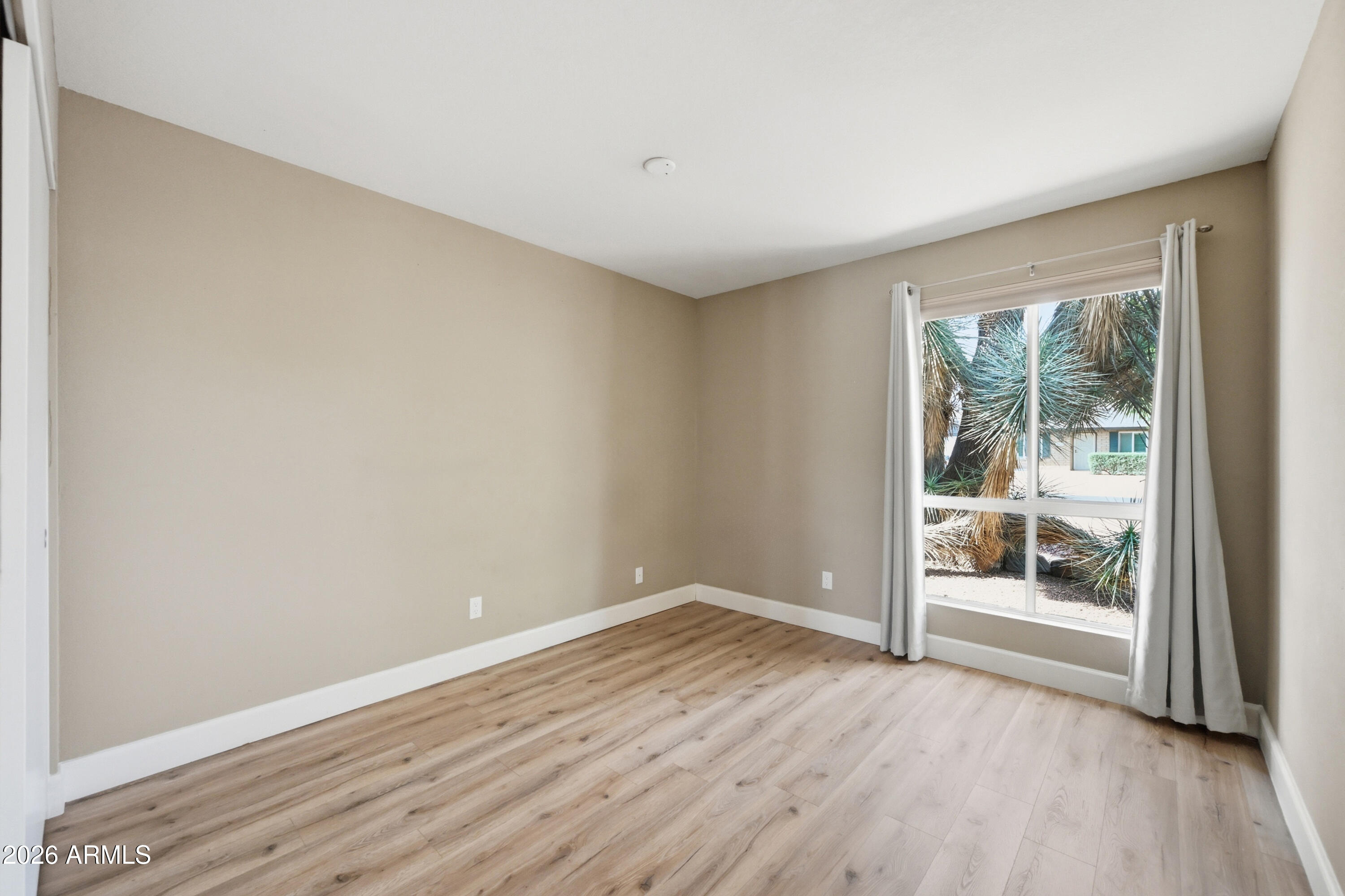 4949 E Shaw Butte Drive