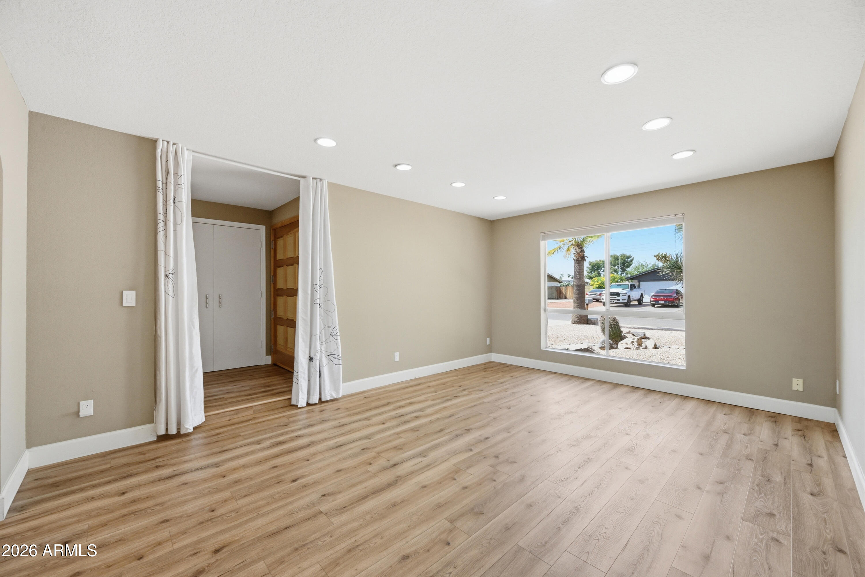 4949 E Shaw Butte Drive