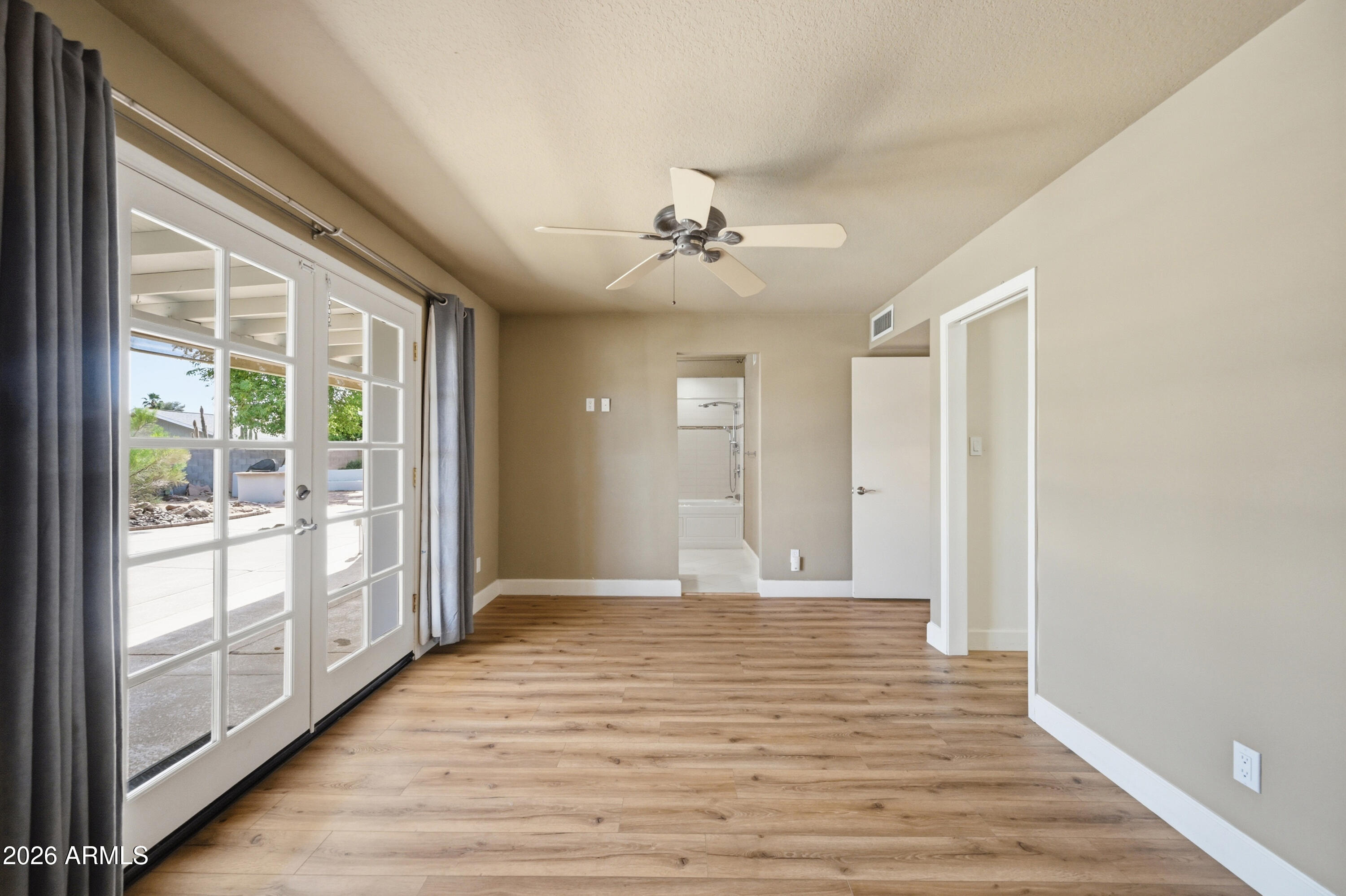 4949 E Shaw Butte Drive