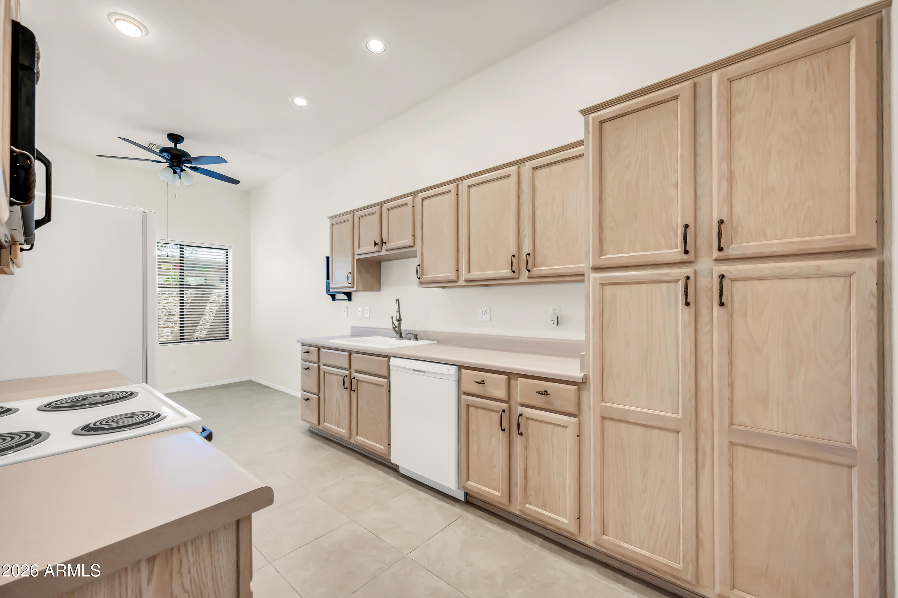 37204 N TRANQUIL Trail 24