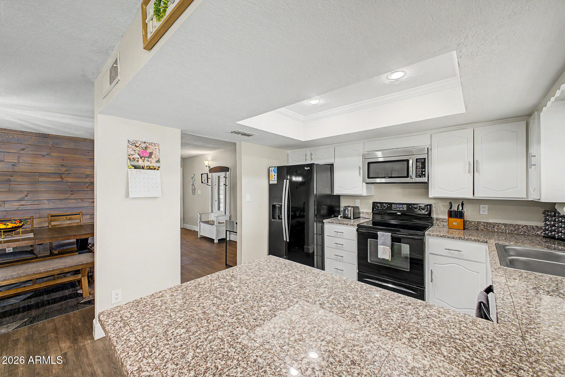 3141 E GABLE Circle