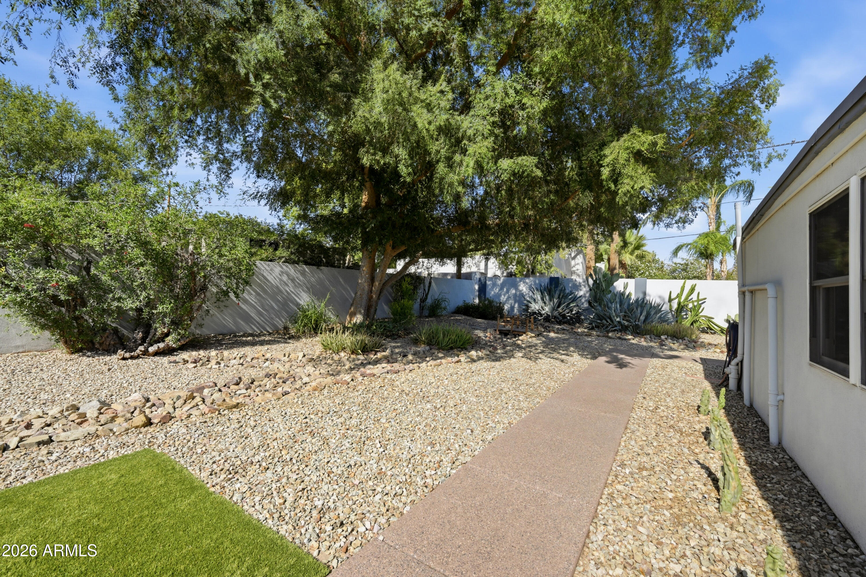 8001 N 5TH Avenue