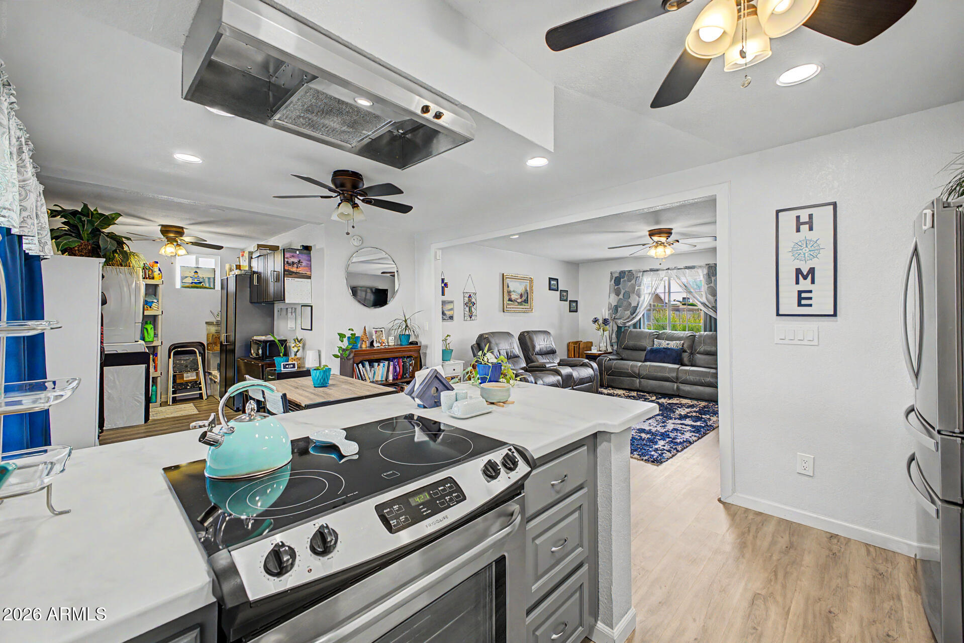 11409 N 57TH Drive