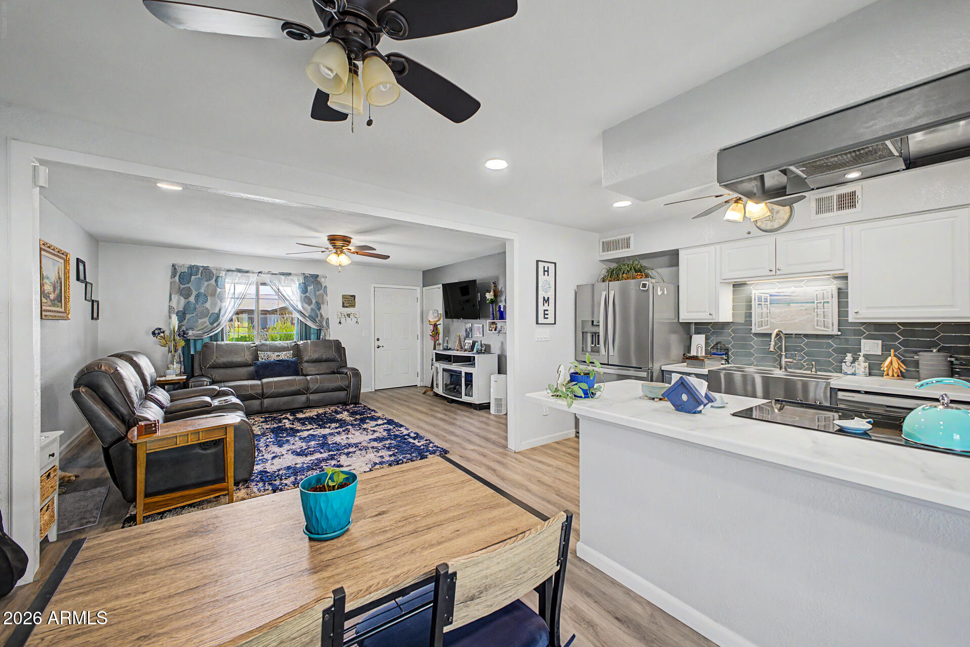 11409 N 57TH Drive
