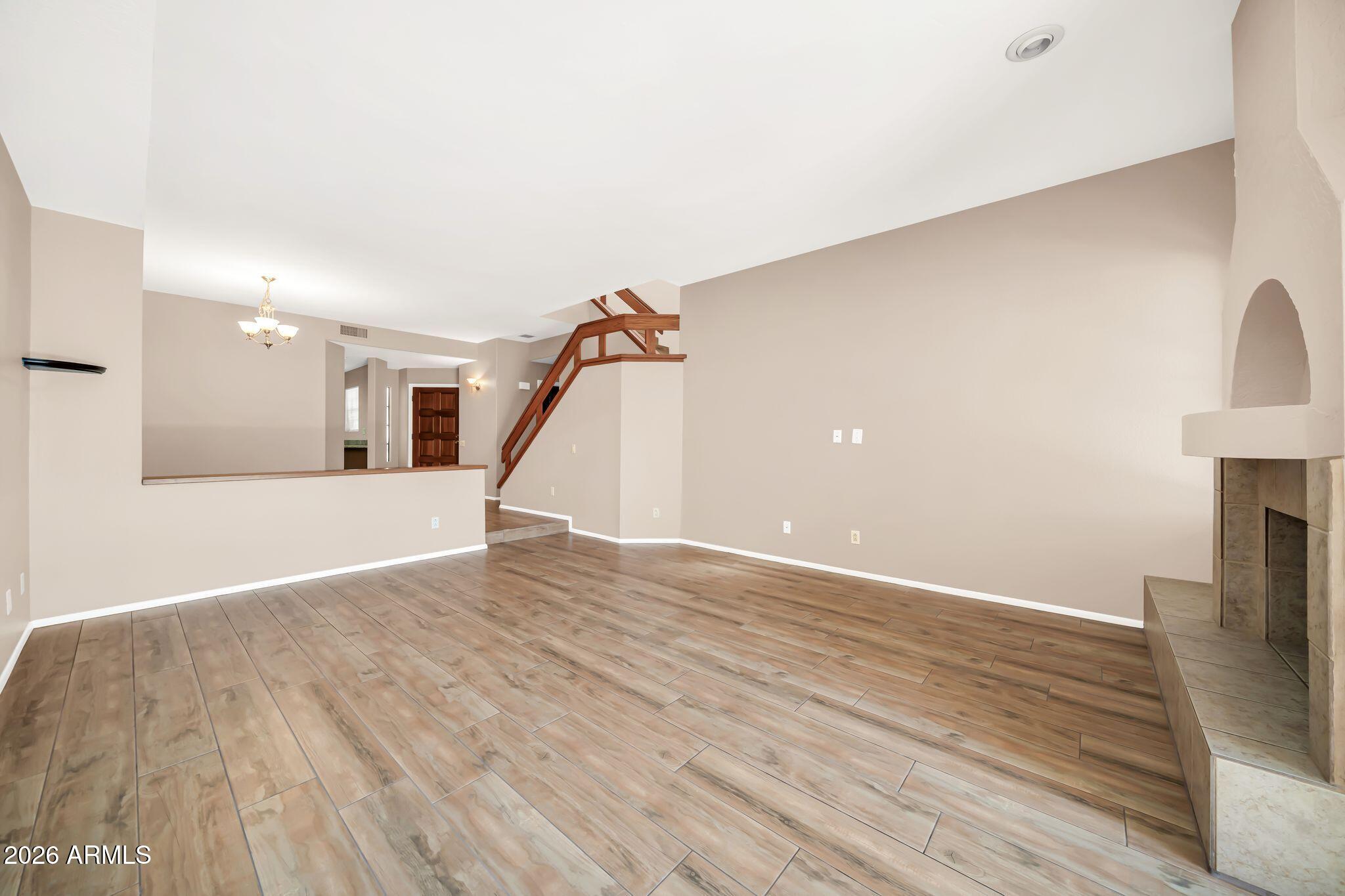 10019 E MOUNTAIN VIEW Road 1103