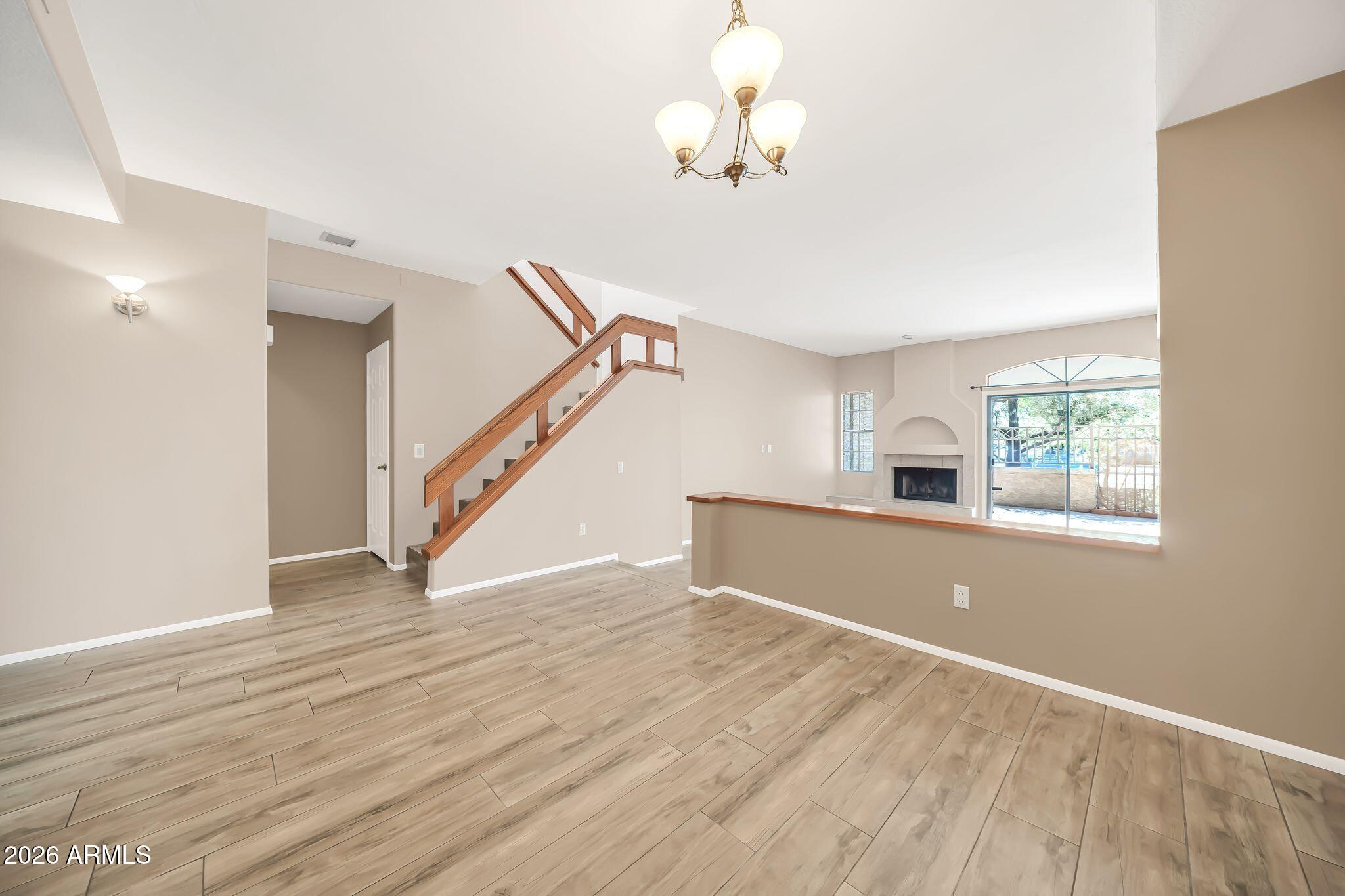 10019 E MOUNTAIN VIEW Road 1103