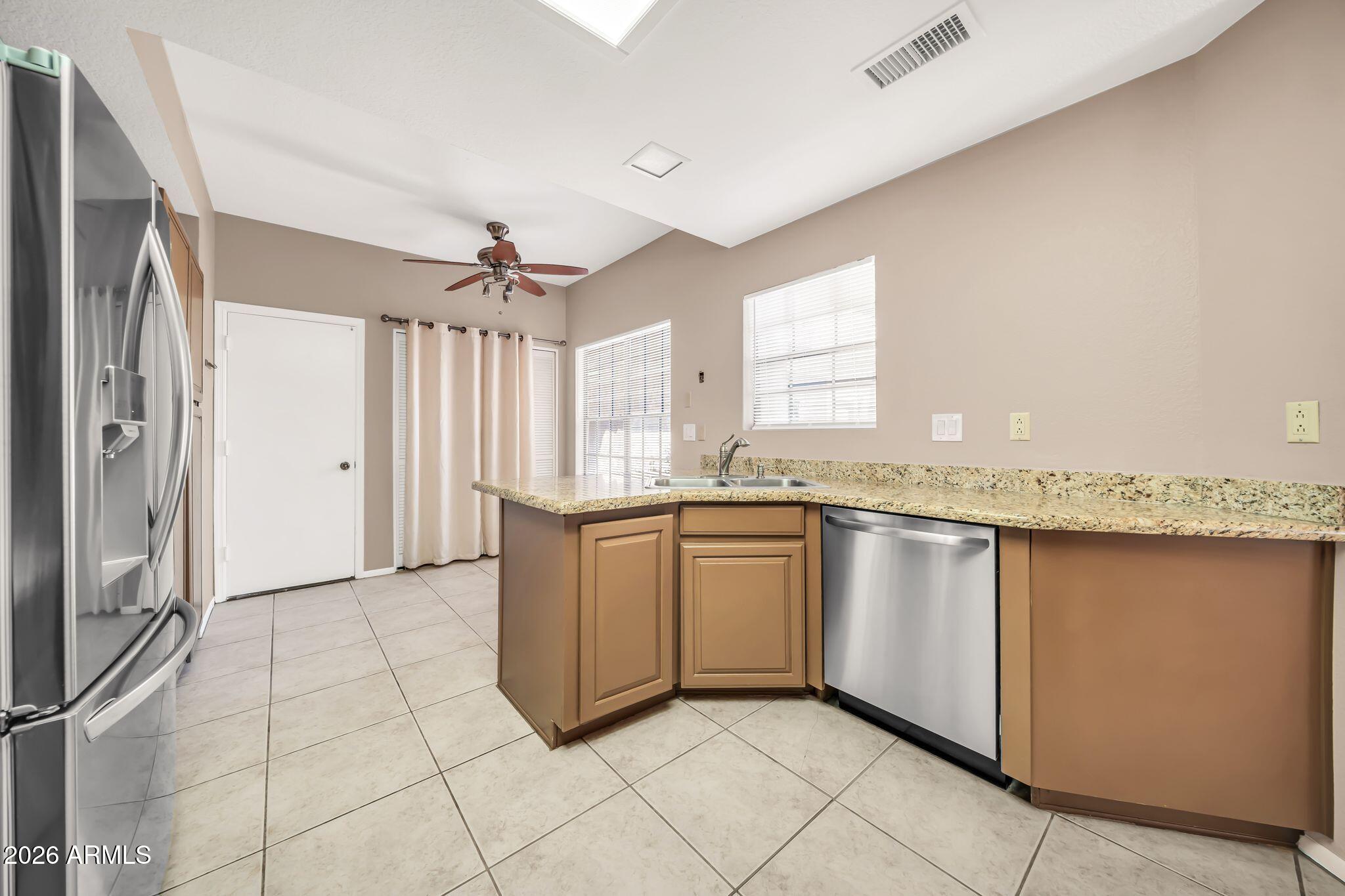 10019 E MOUNTAIN VIEW Road 1103