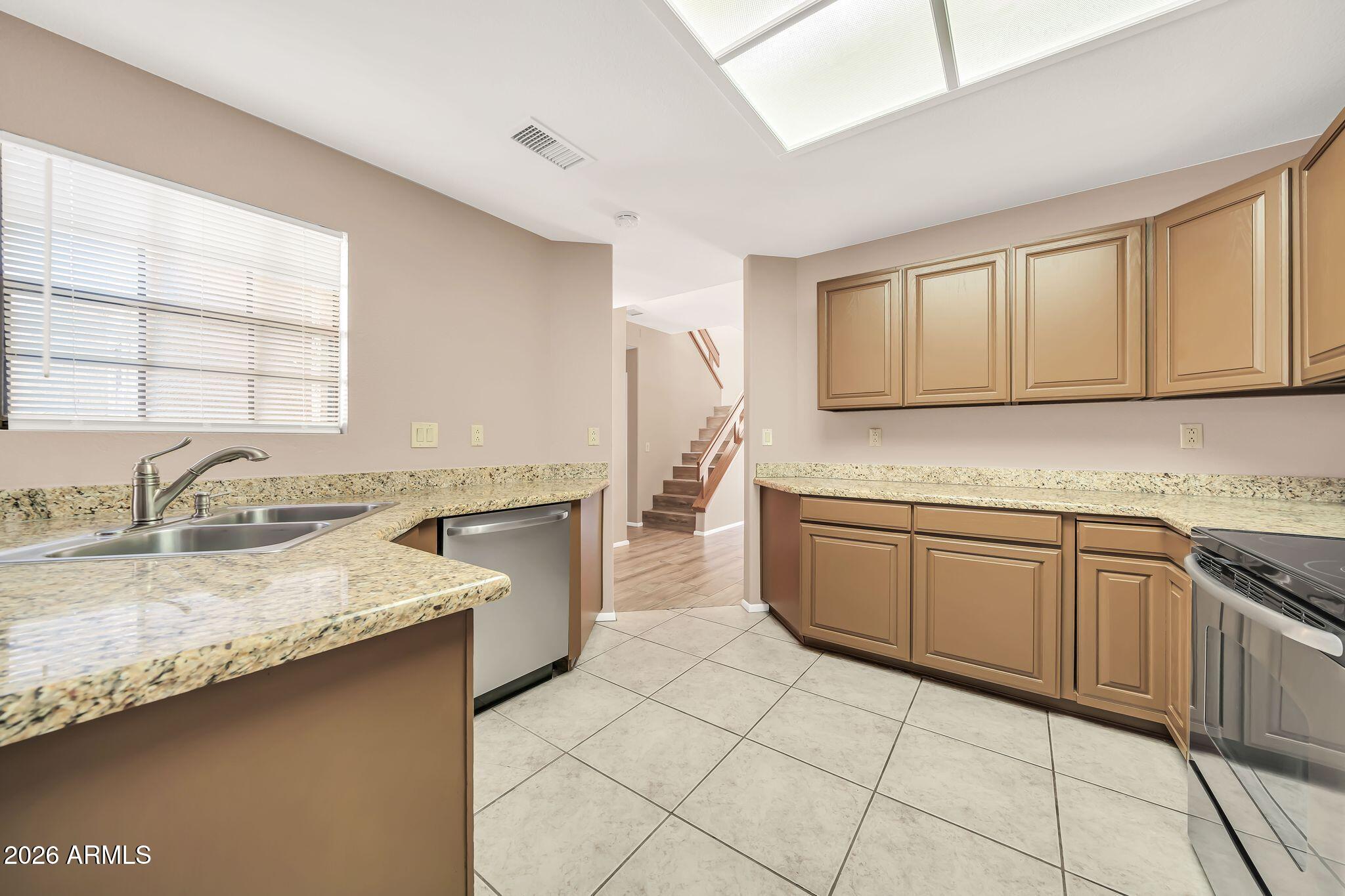 10019 E MOUNTAIN VIEW Road 1103