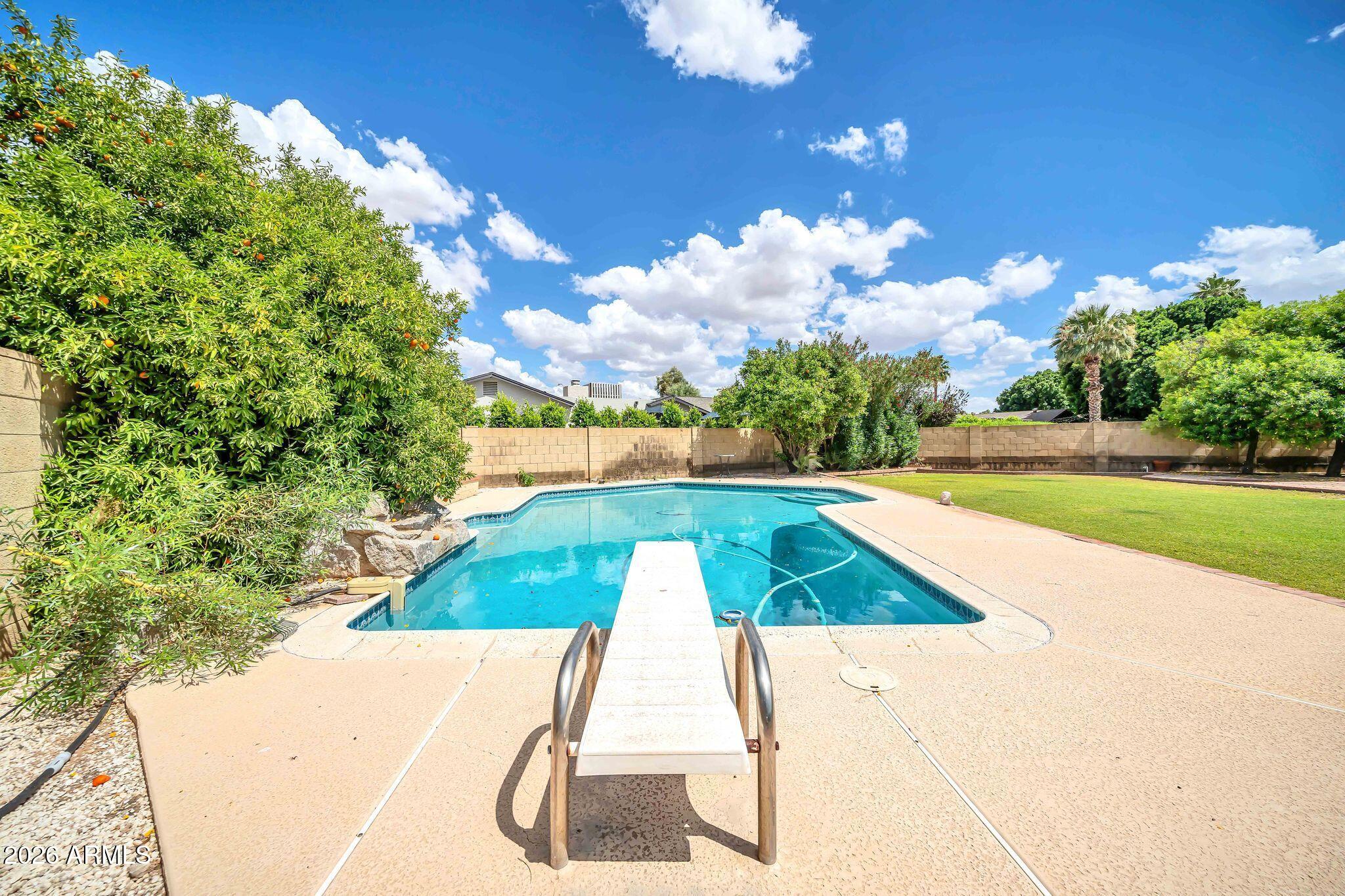 8337 N 85TH Street