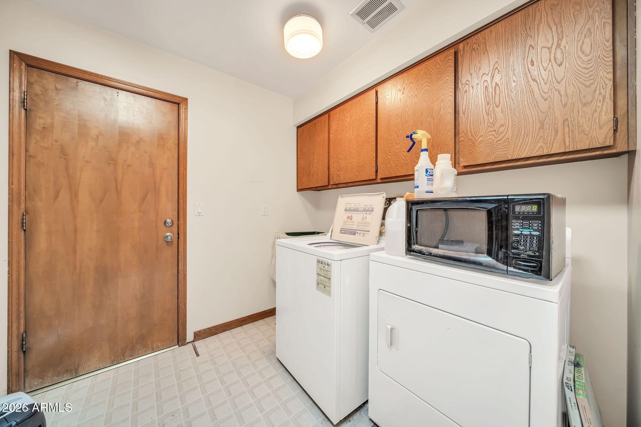 8337 N 85TH Street