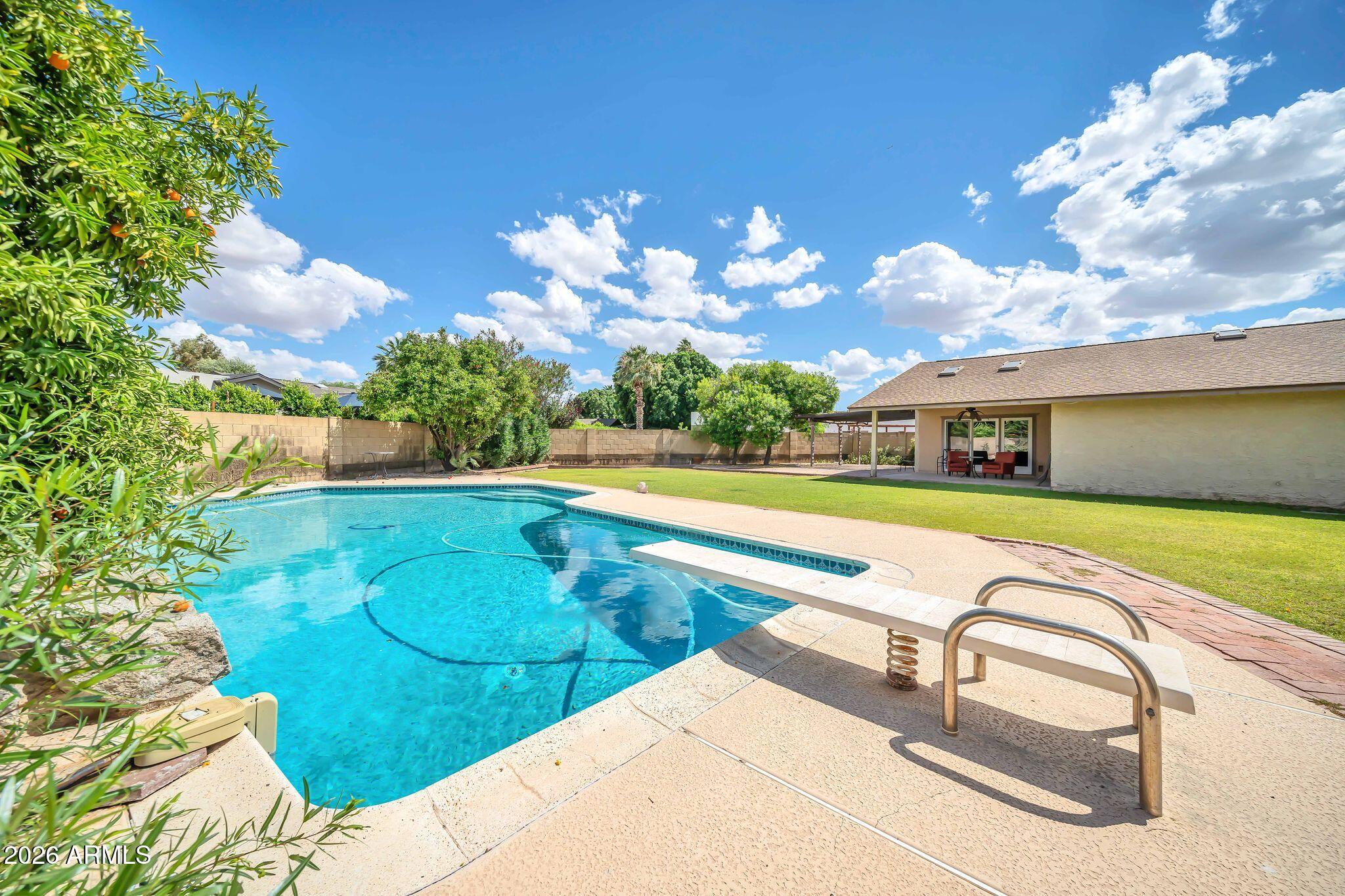 8337 N 85TH Street