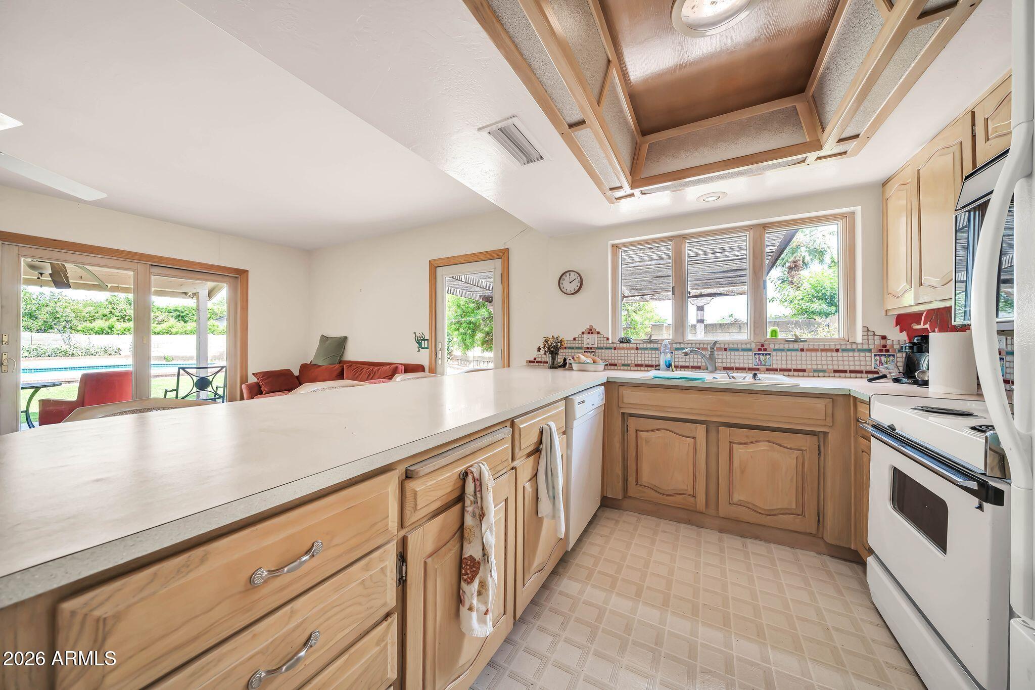 8337 N 85TH Street