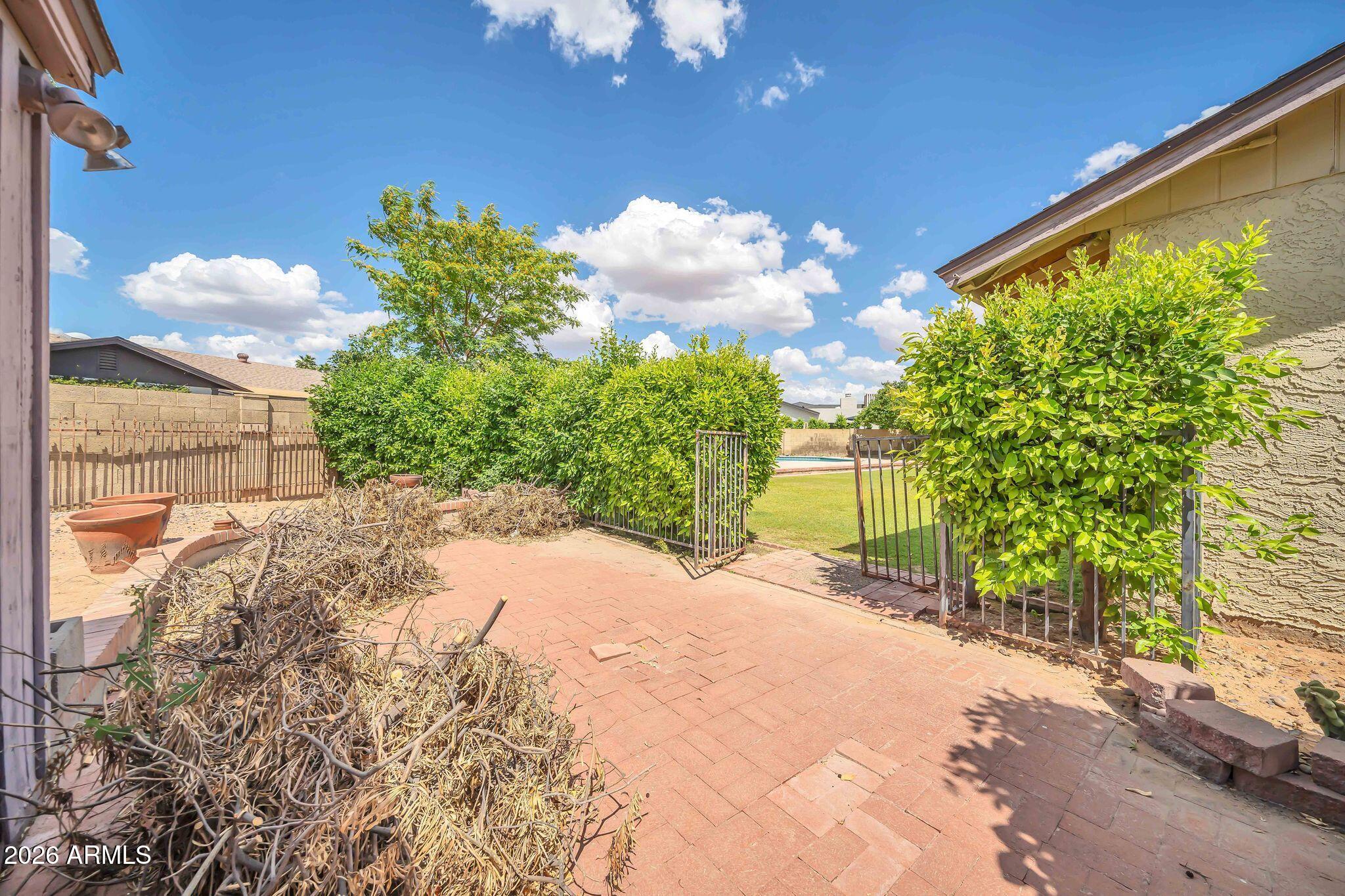 8337 N 85TH Street
