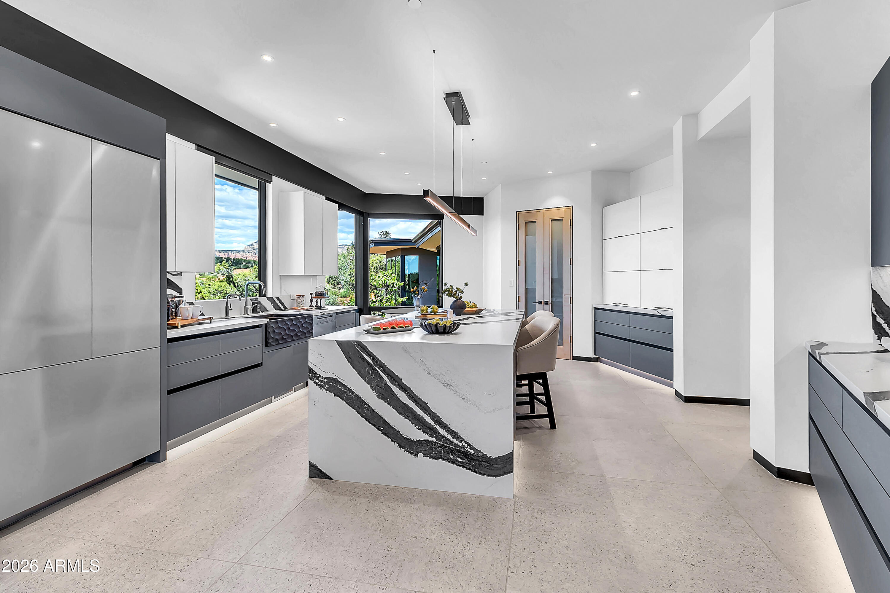 10 TOURMALINE Drive