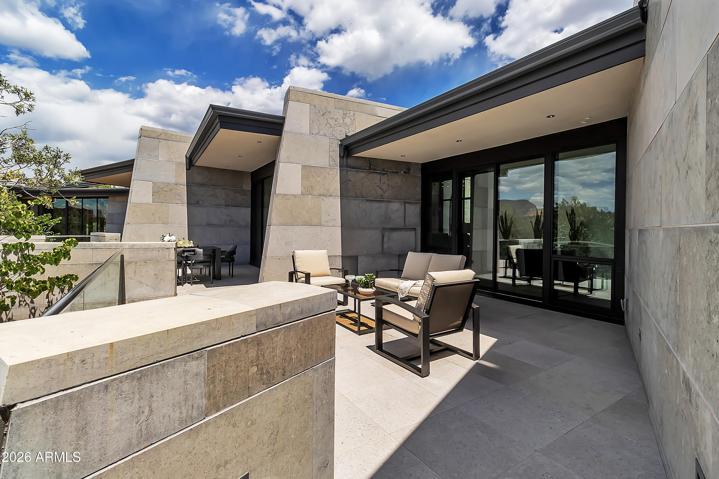 10 TOURMALINE Drive