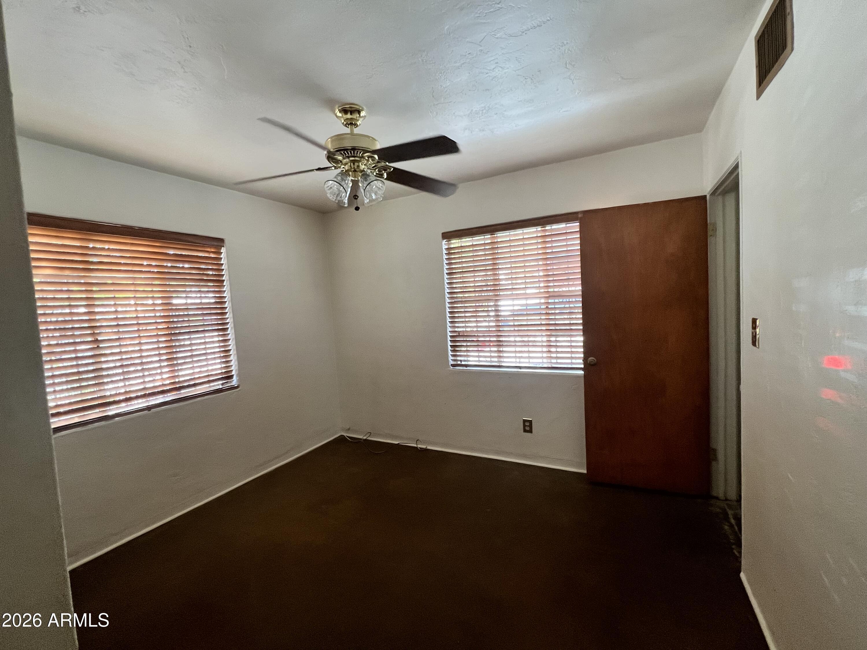 117 N SAWTELLE Avenue