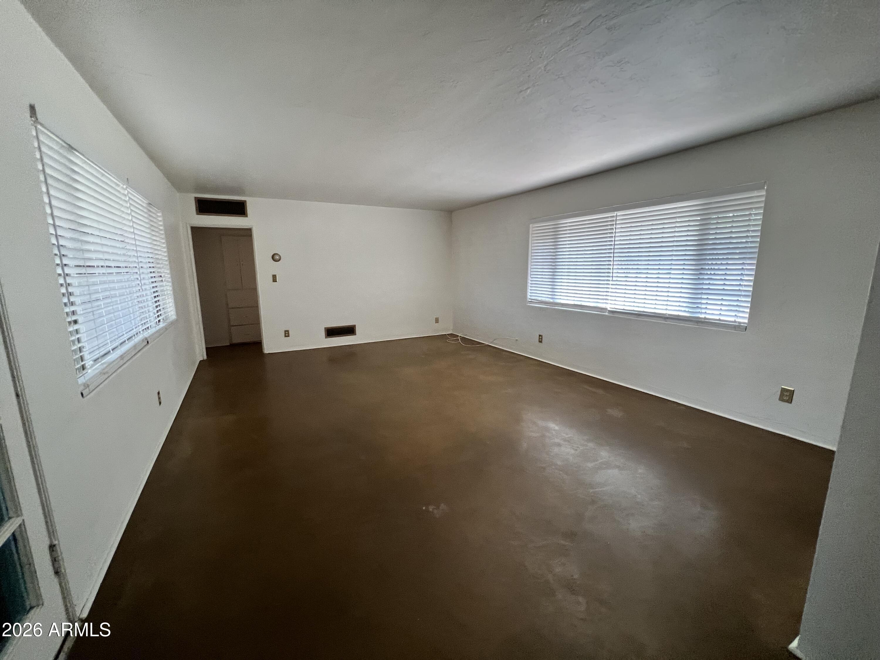 117 N SAWTELLE Avenue