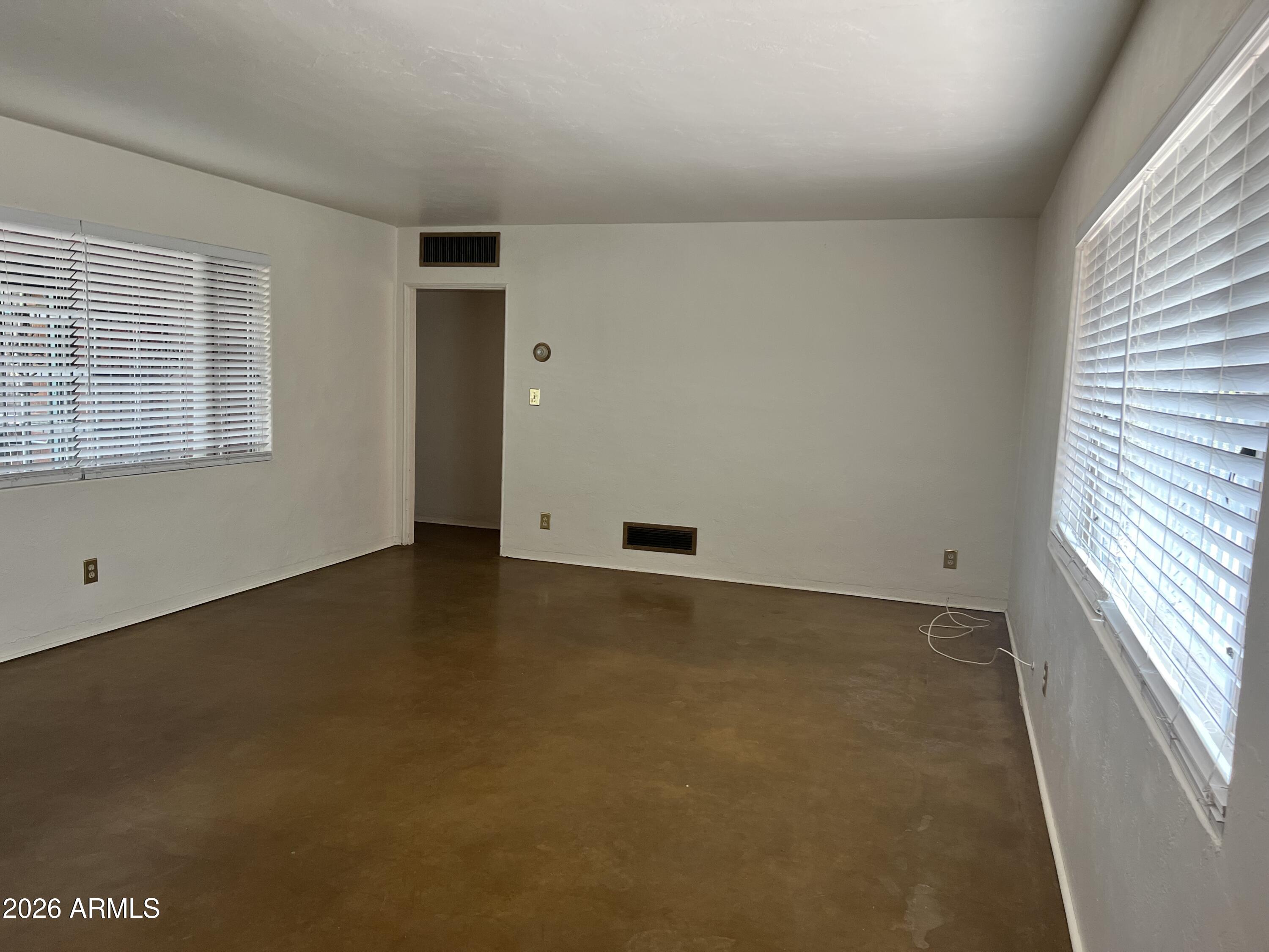 117 N SAWTELLE Avenue