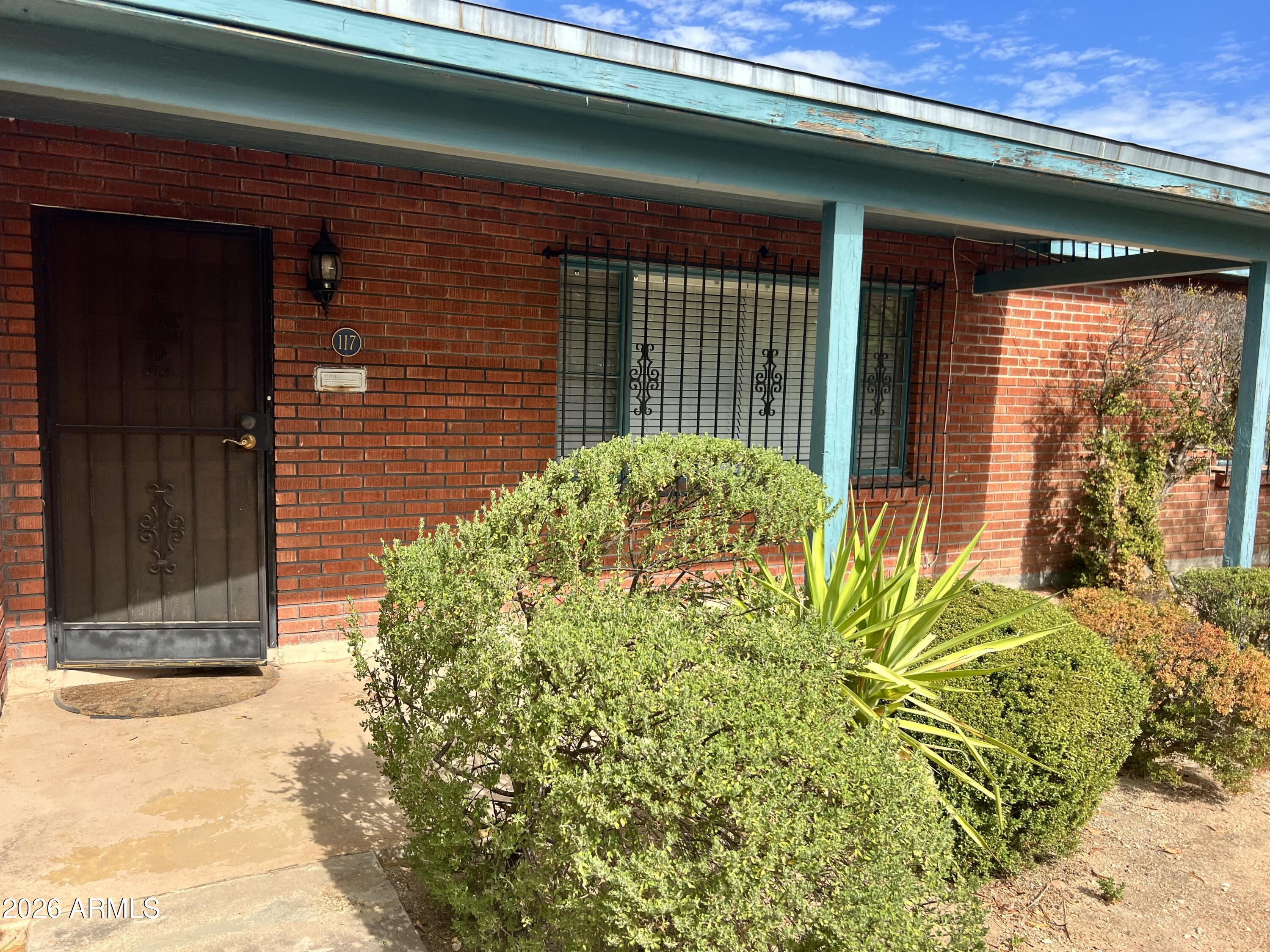 117 N SAWTELLE Avenue