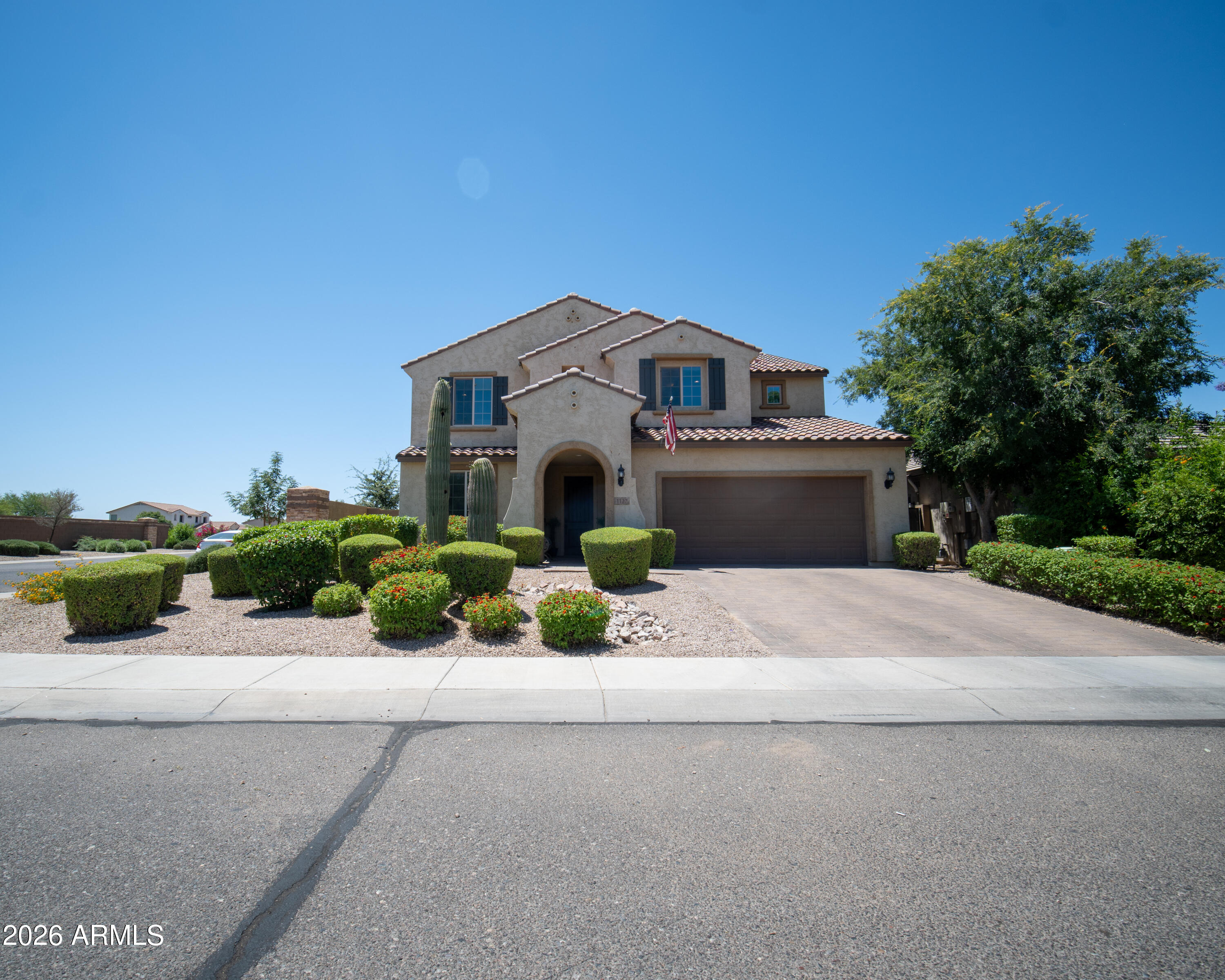 1127 W ANGUS Road