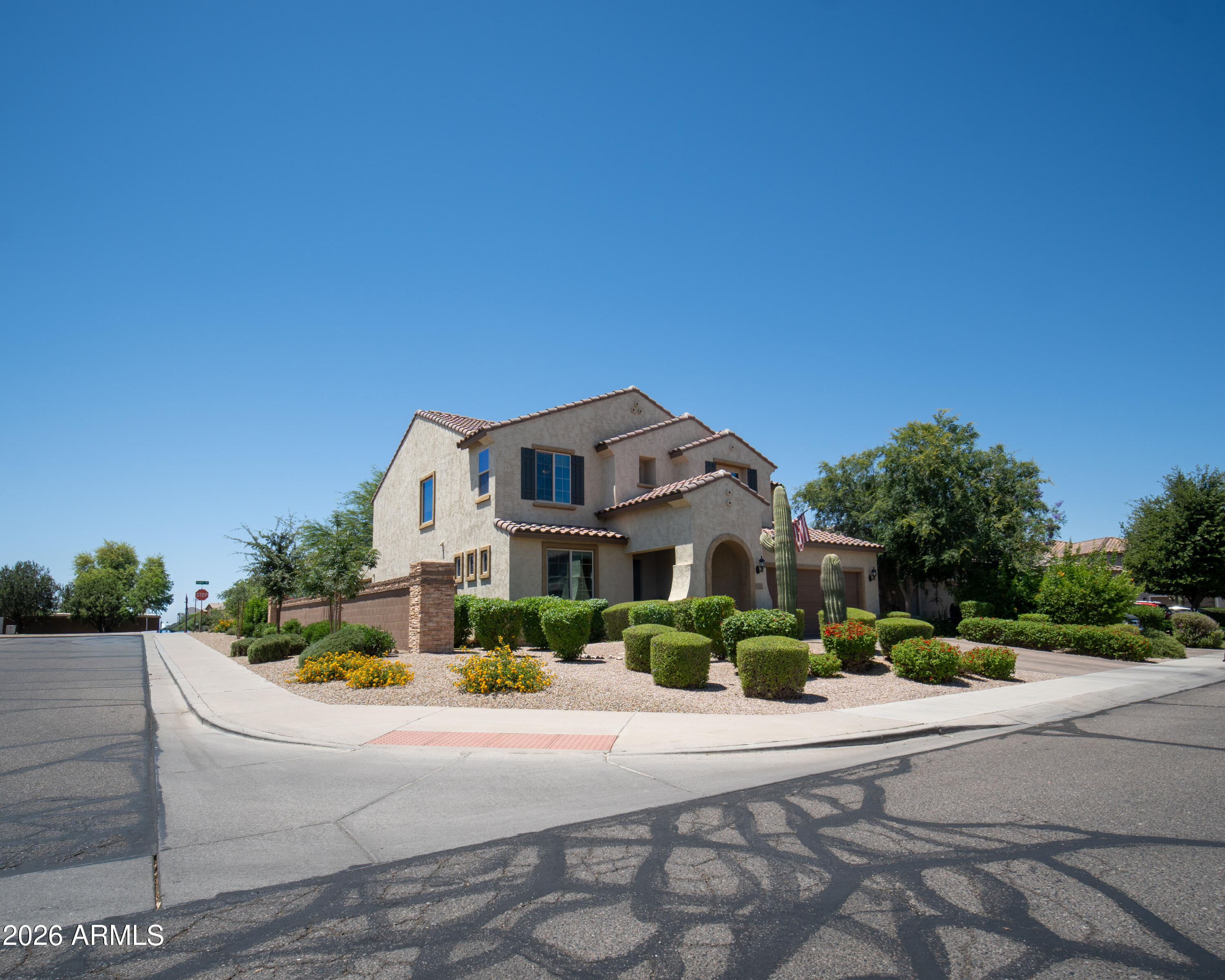 1127 W ANGUS Road