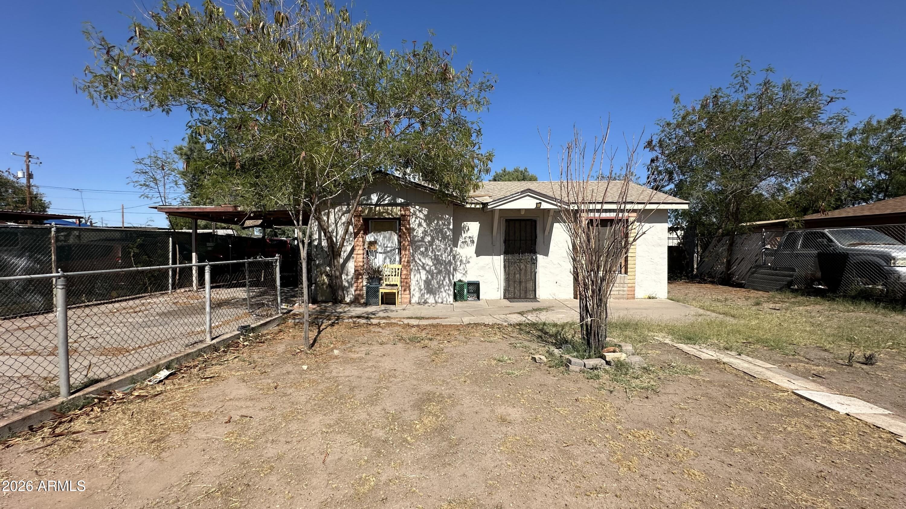 121 N 28TH Avenue