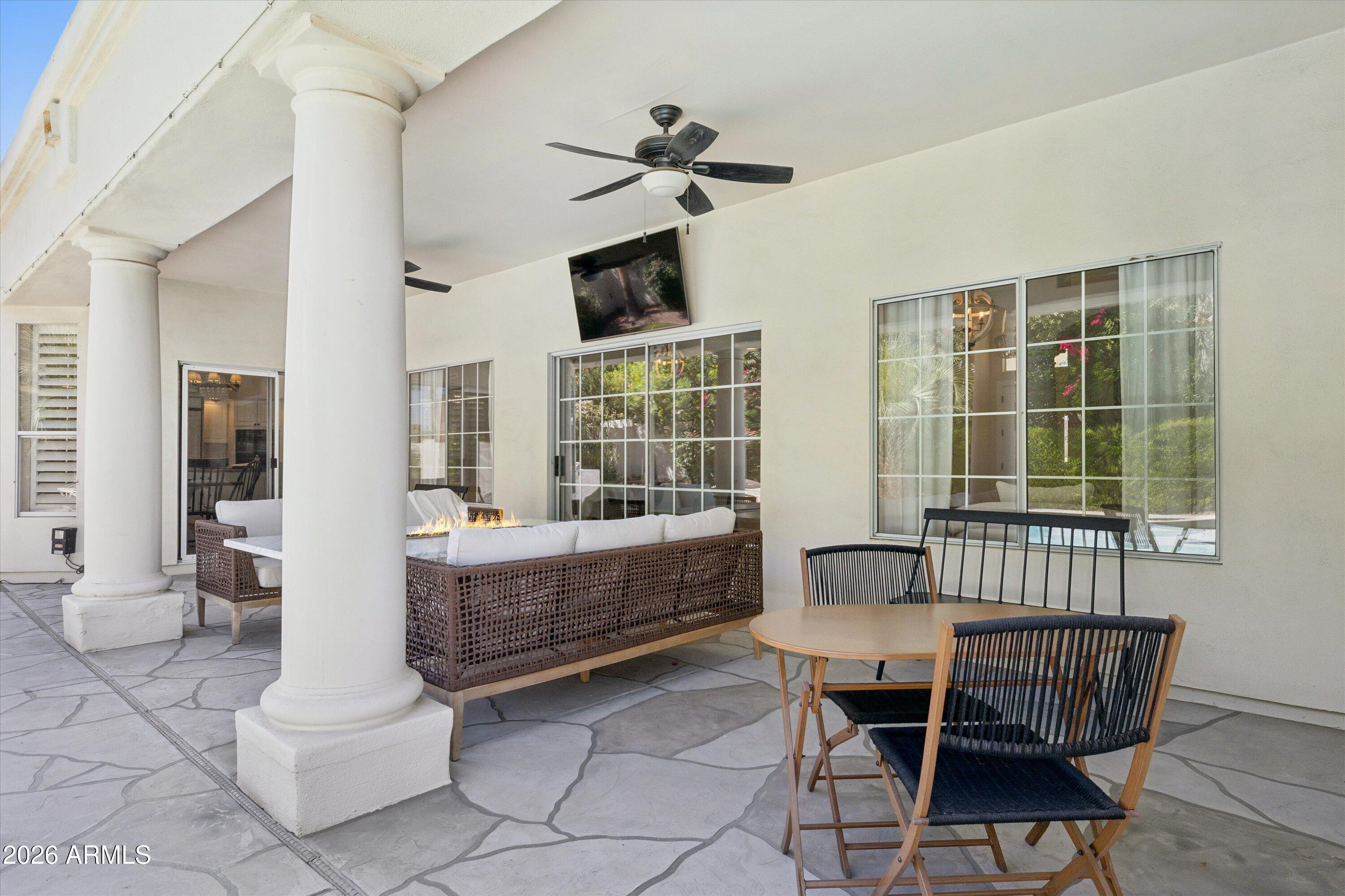 10038 E CORRINE Drive