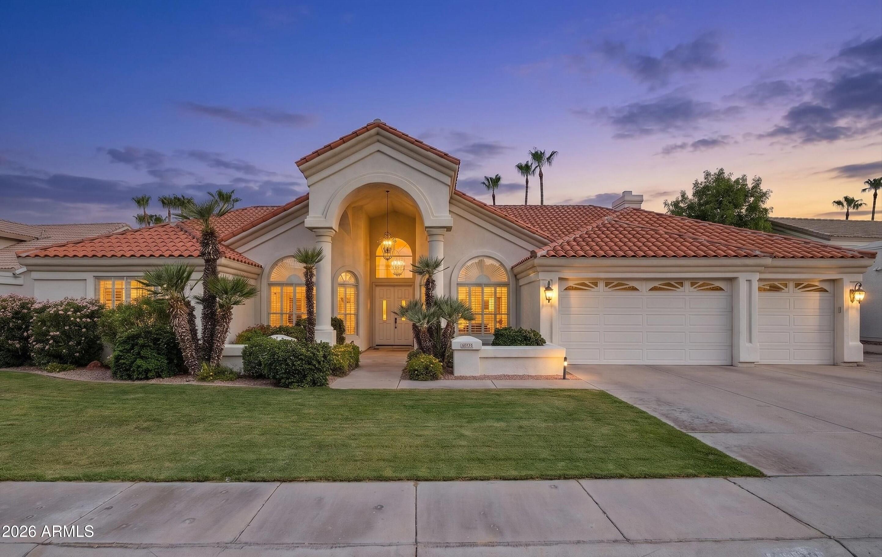 10038 E CORRINE Drive