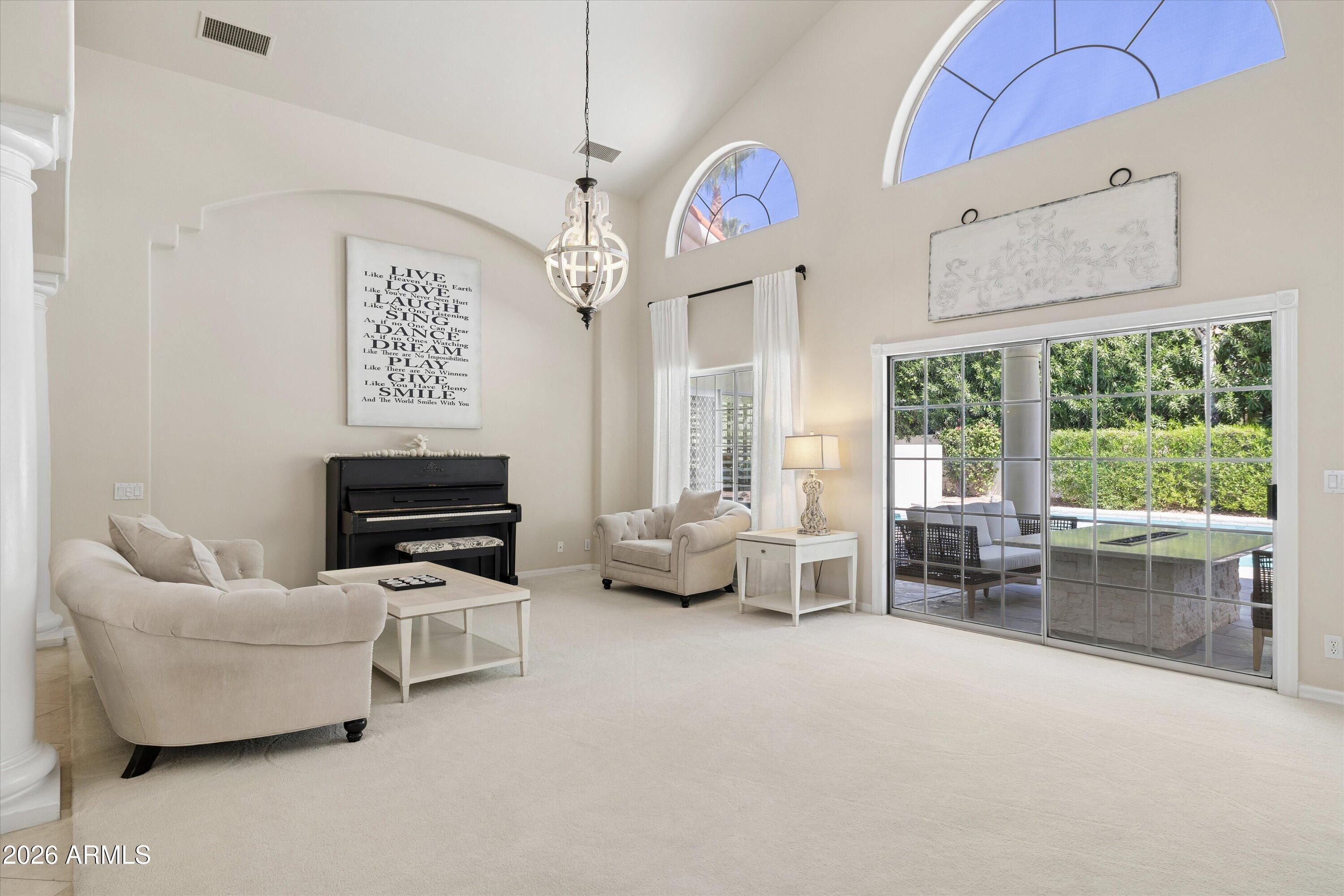 10038 E CORRINE Drive