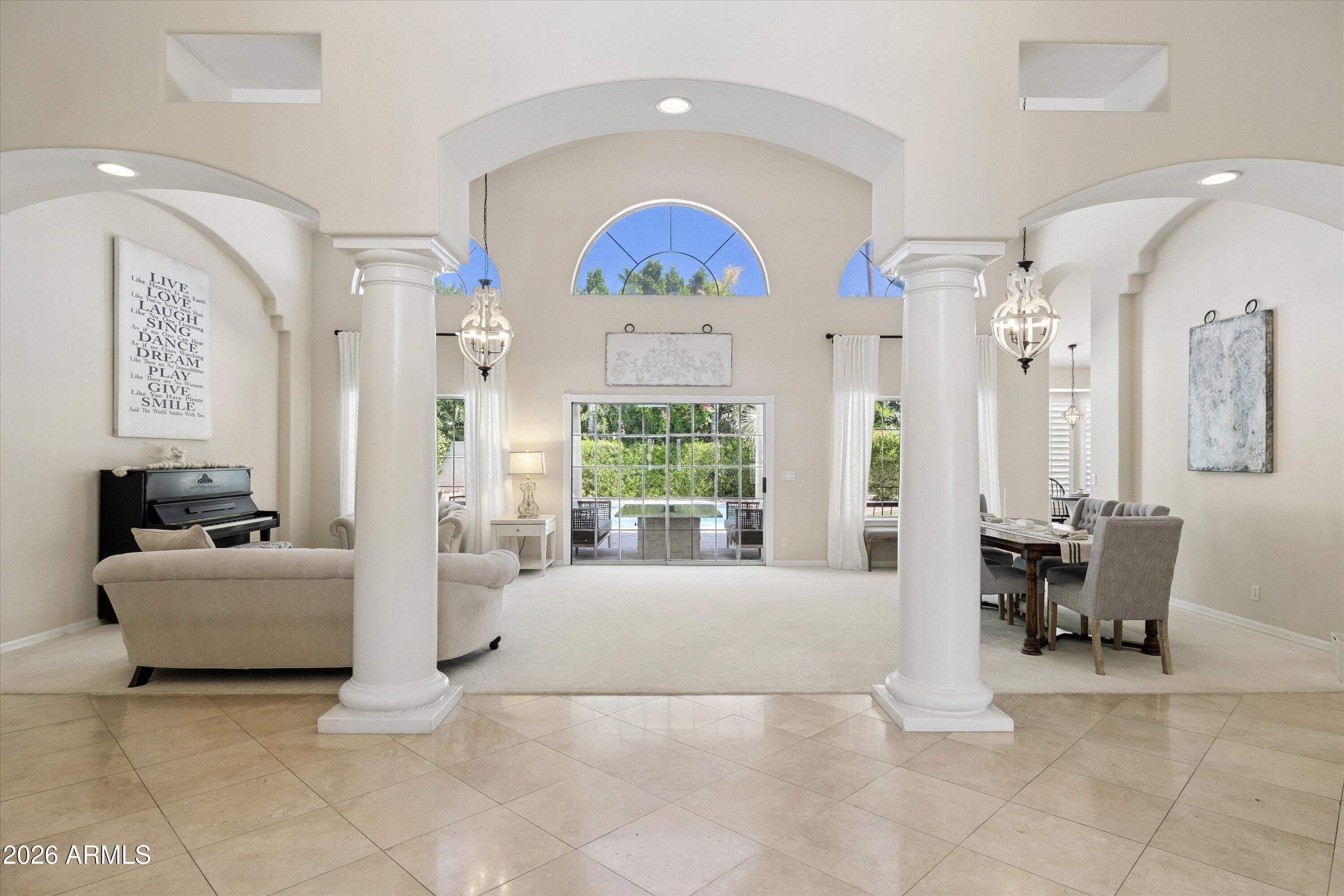 10038 E CORRINE Drive