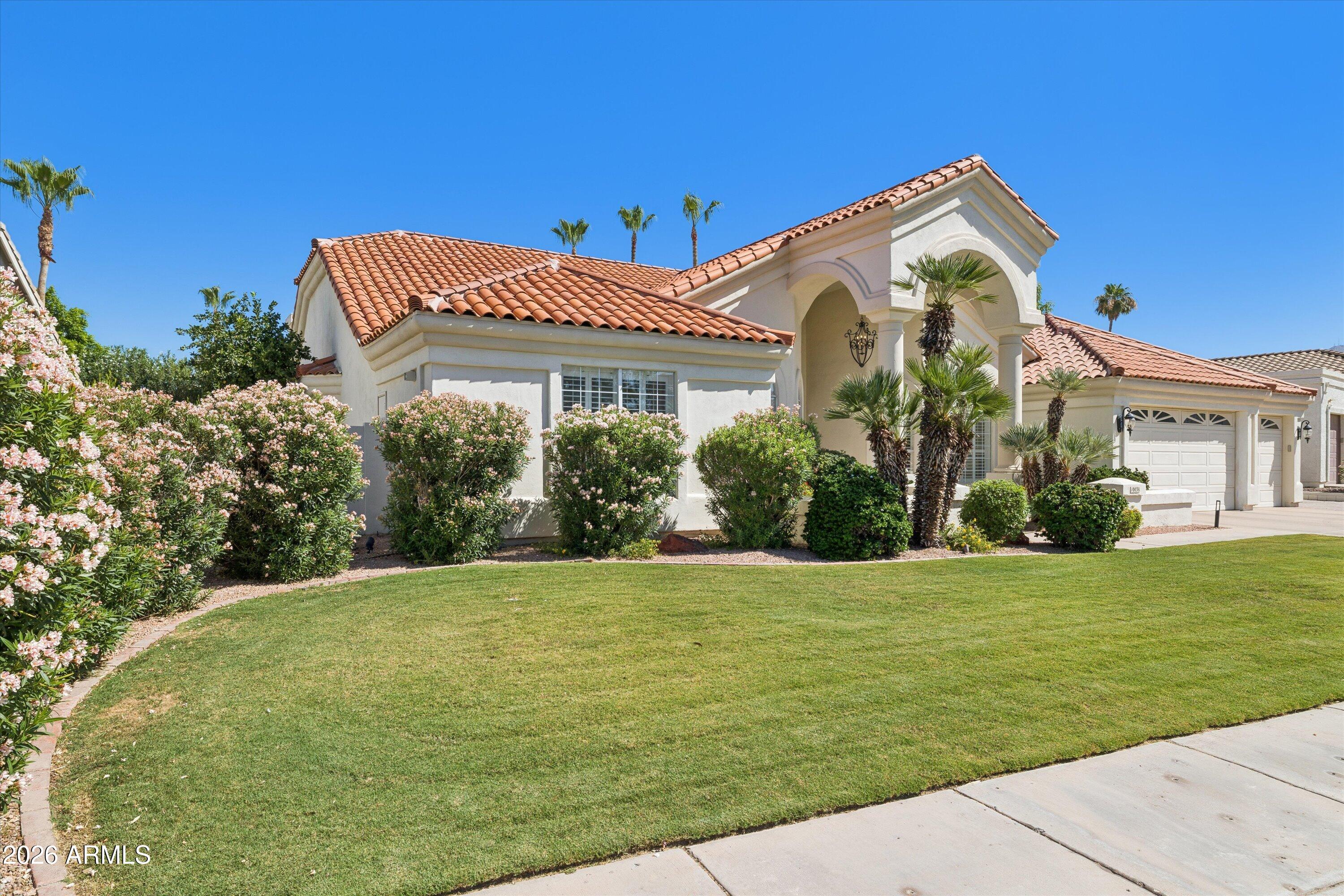 10038 E CORRINE Drive