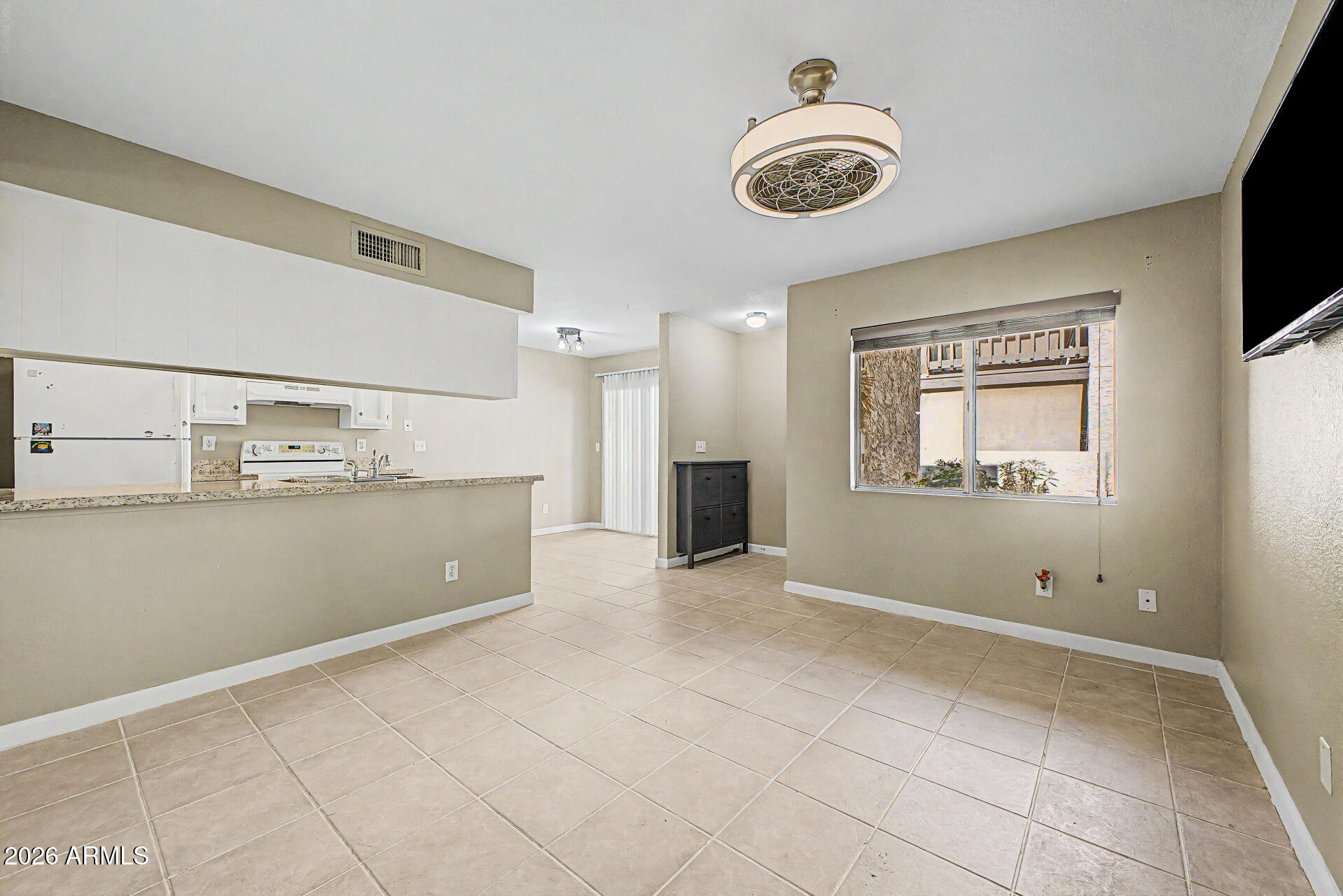 520 N STAPLEY Drive 186