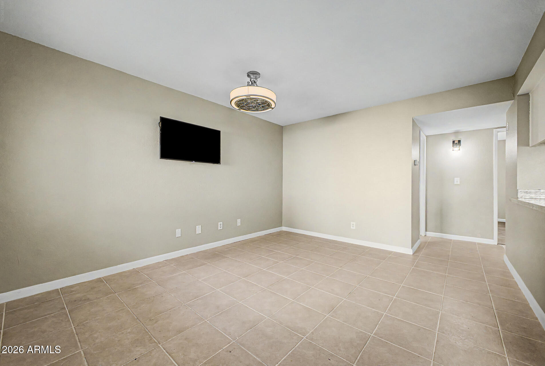 520 N STAPLEY Drive 186