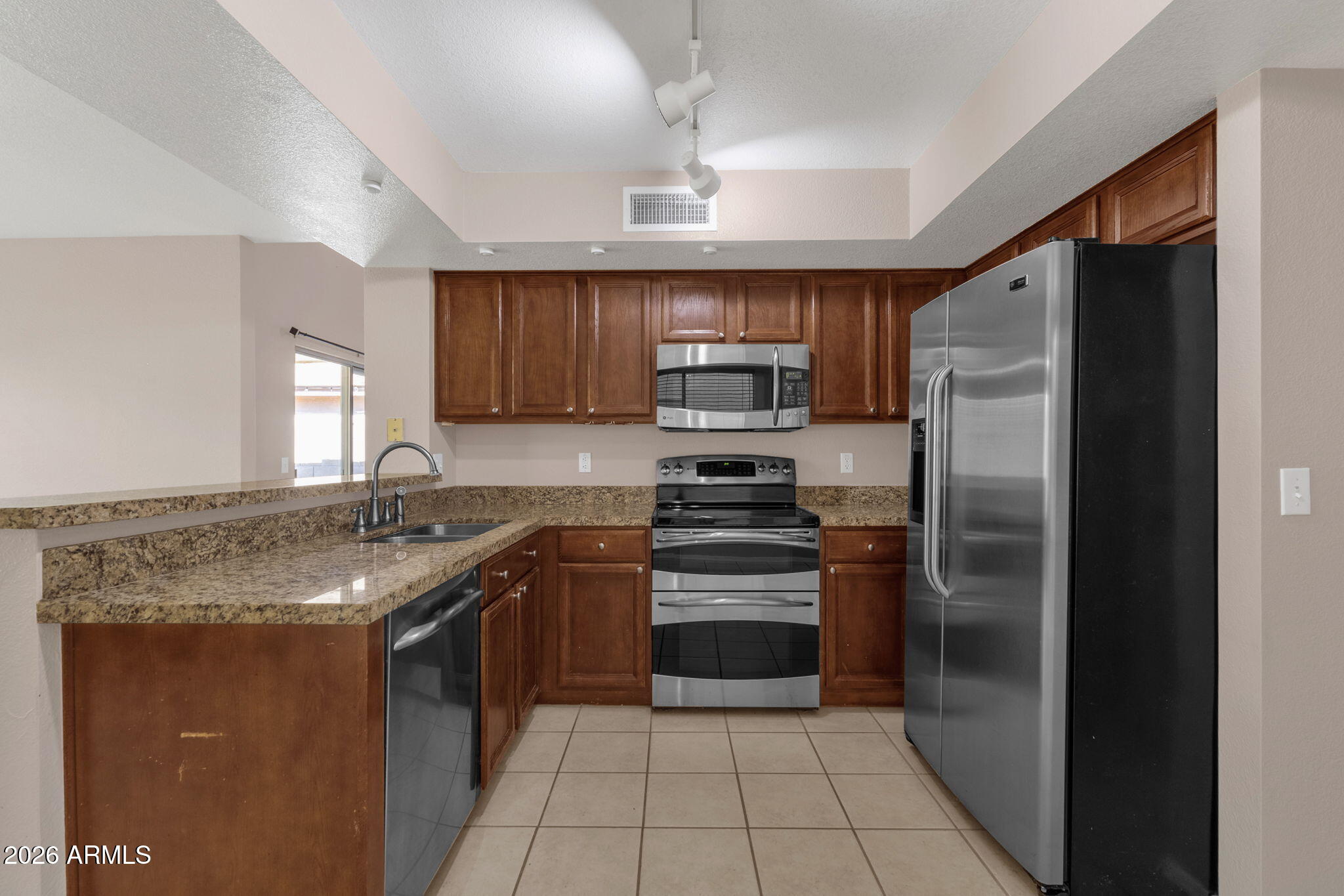 132 W MONONA Drive