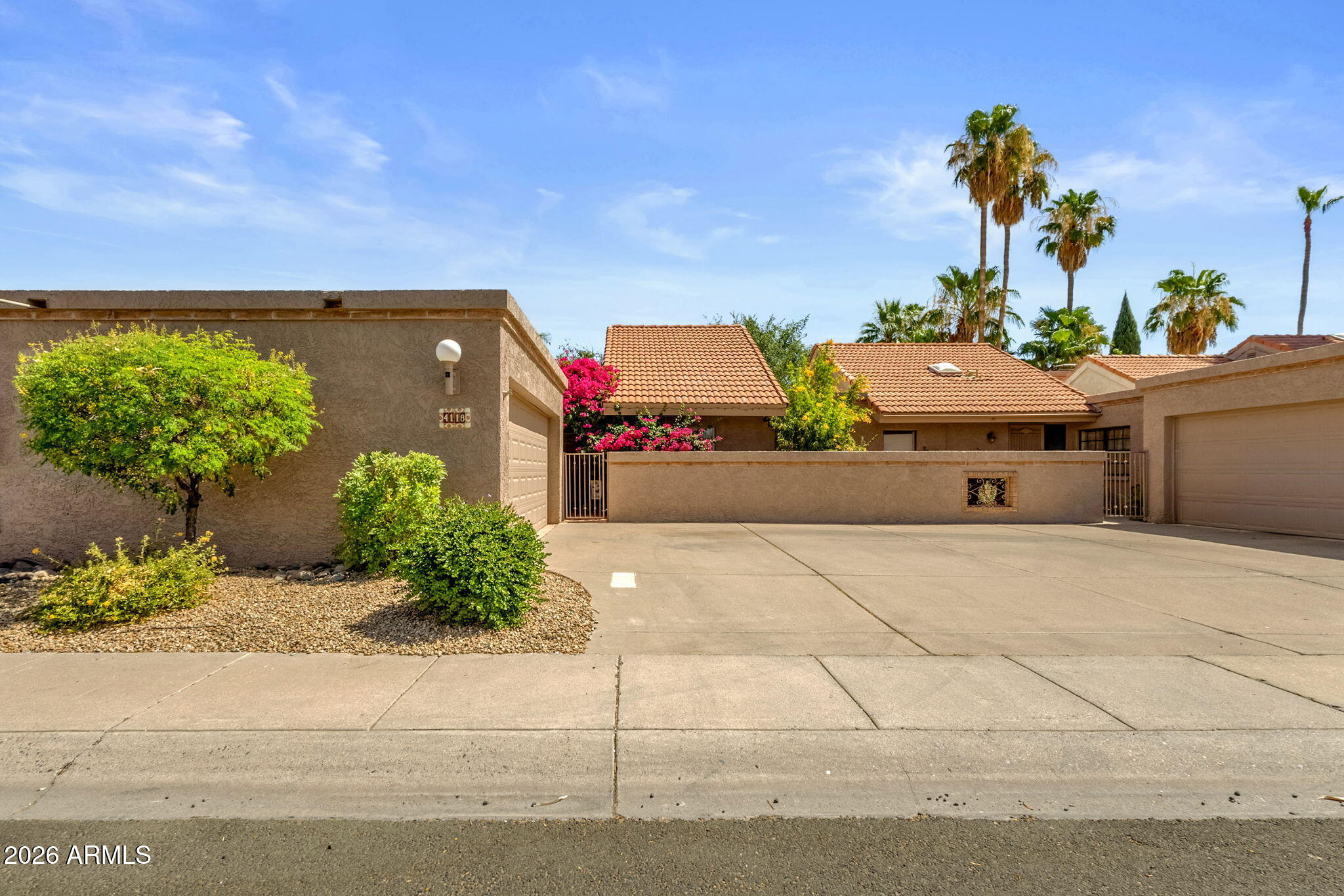 4118 E LARKSPUR Drive