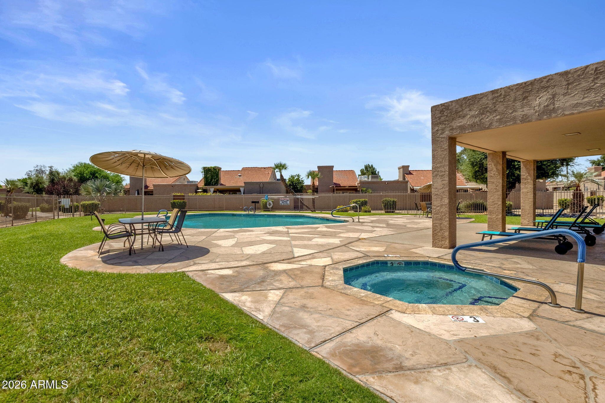 4118 E LARKSPUR Drive