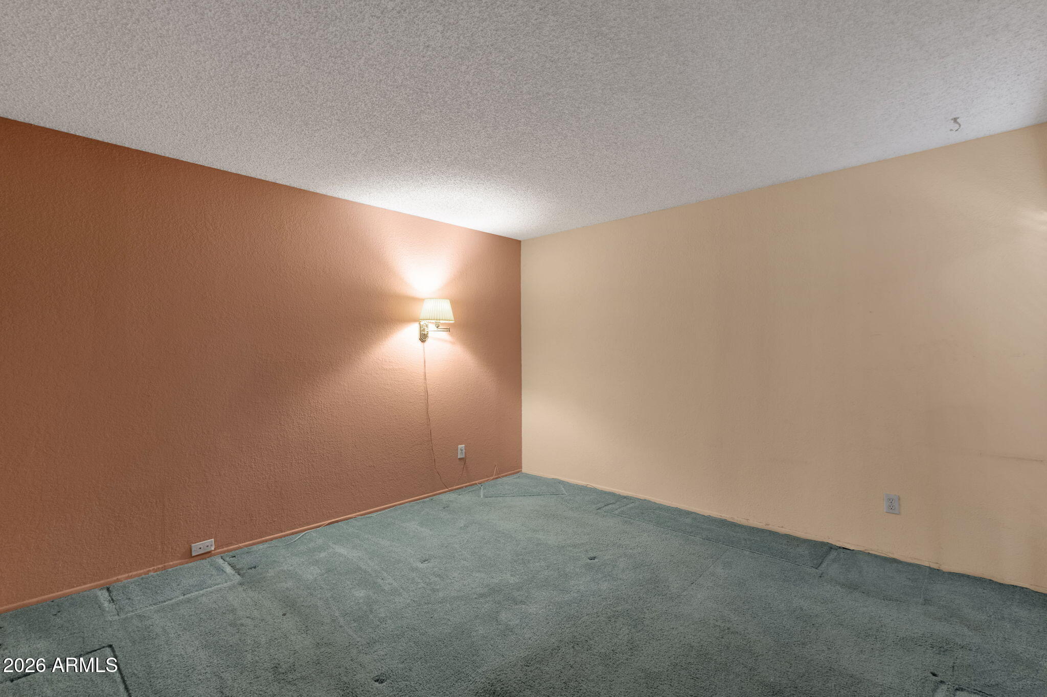 4118 E LARKSPUR Drive