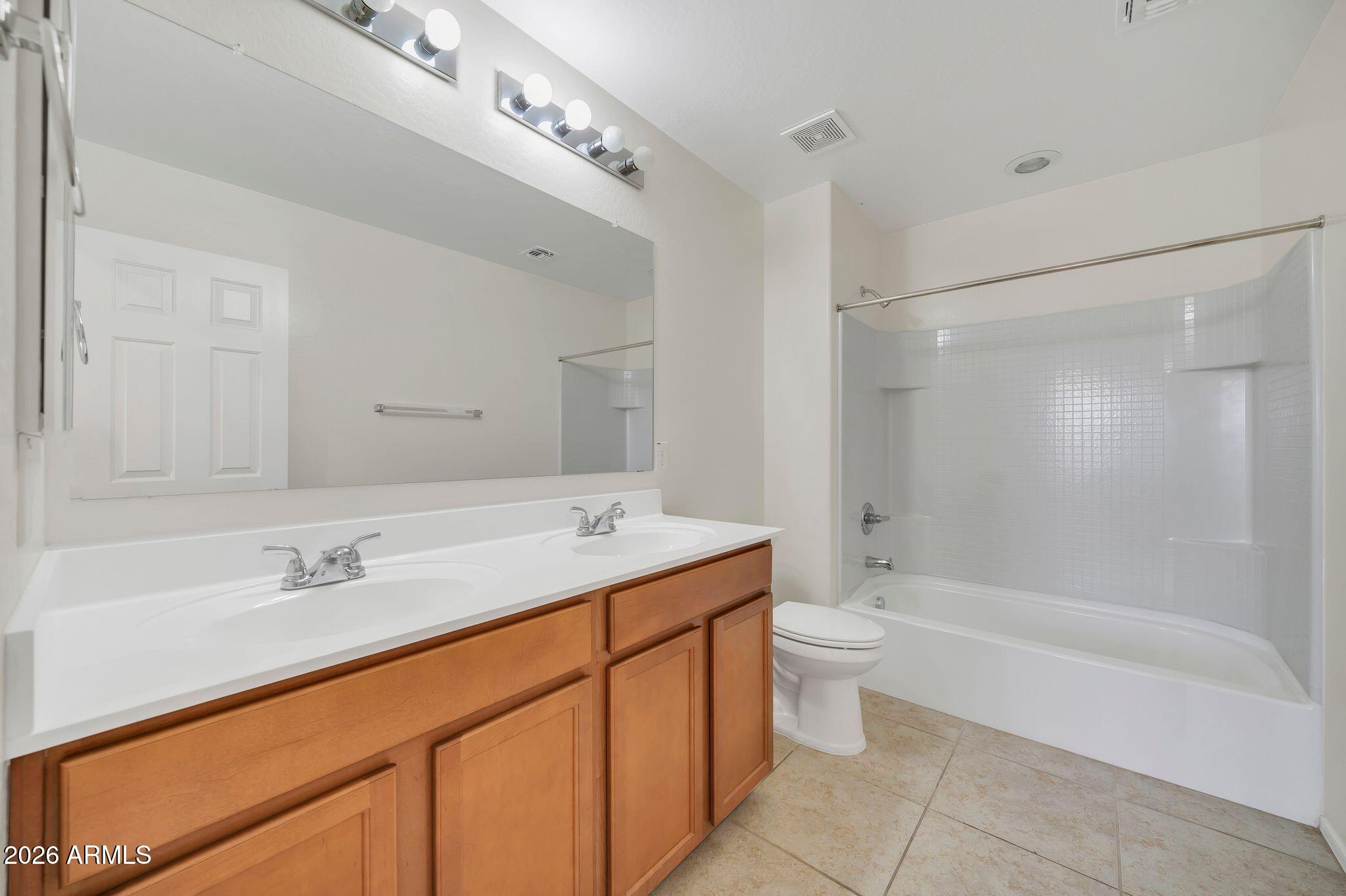 15623 W POINSETTIA Drive