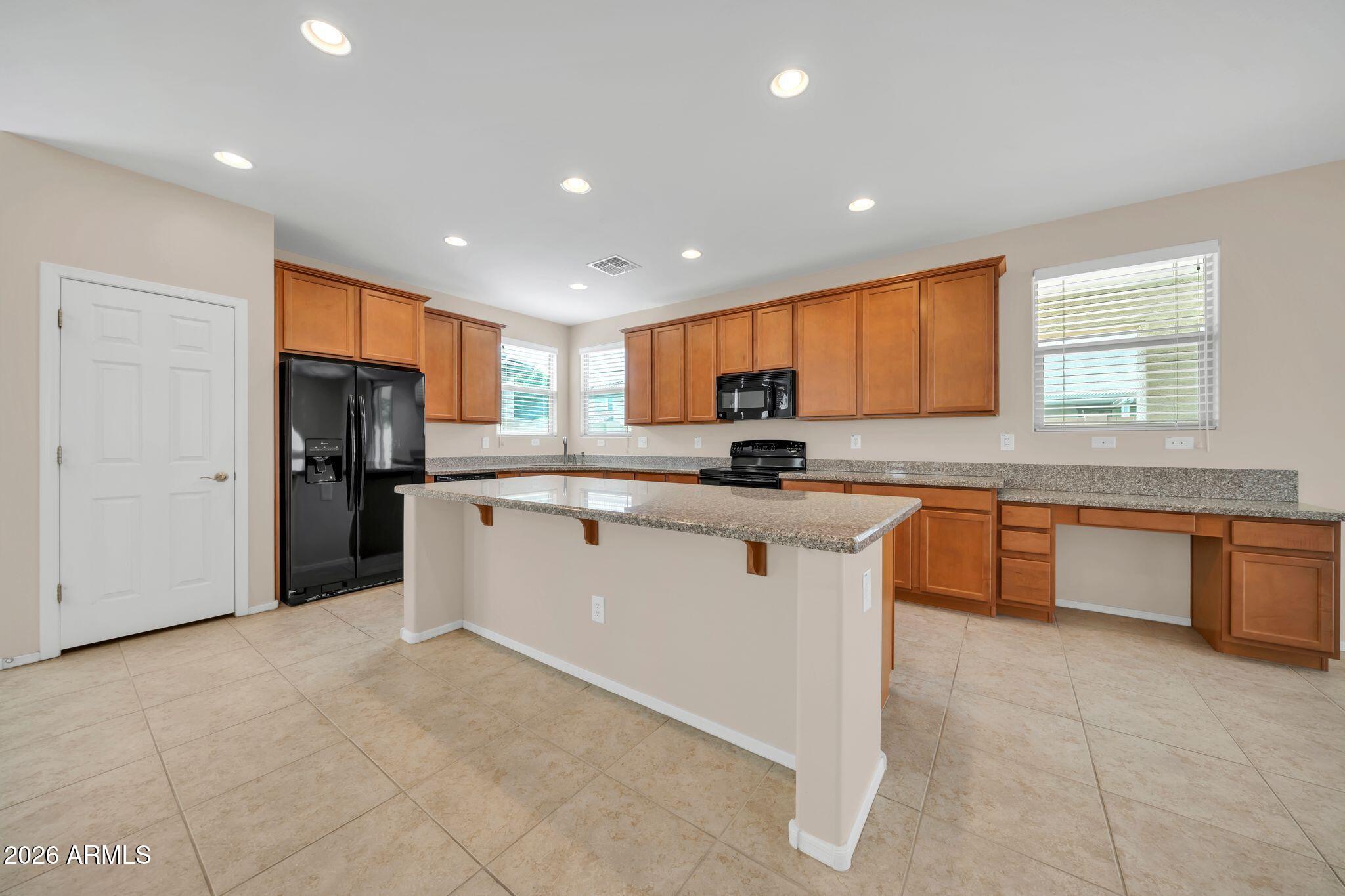 15623 W POINSETTIA Drive