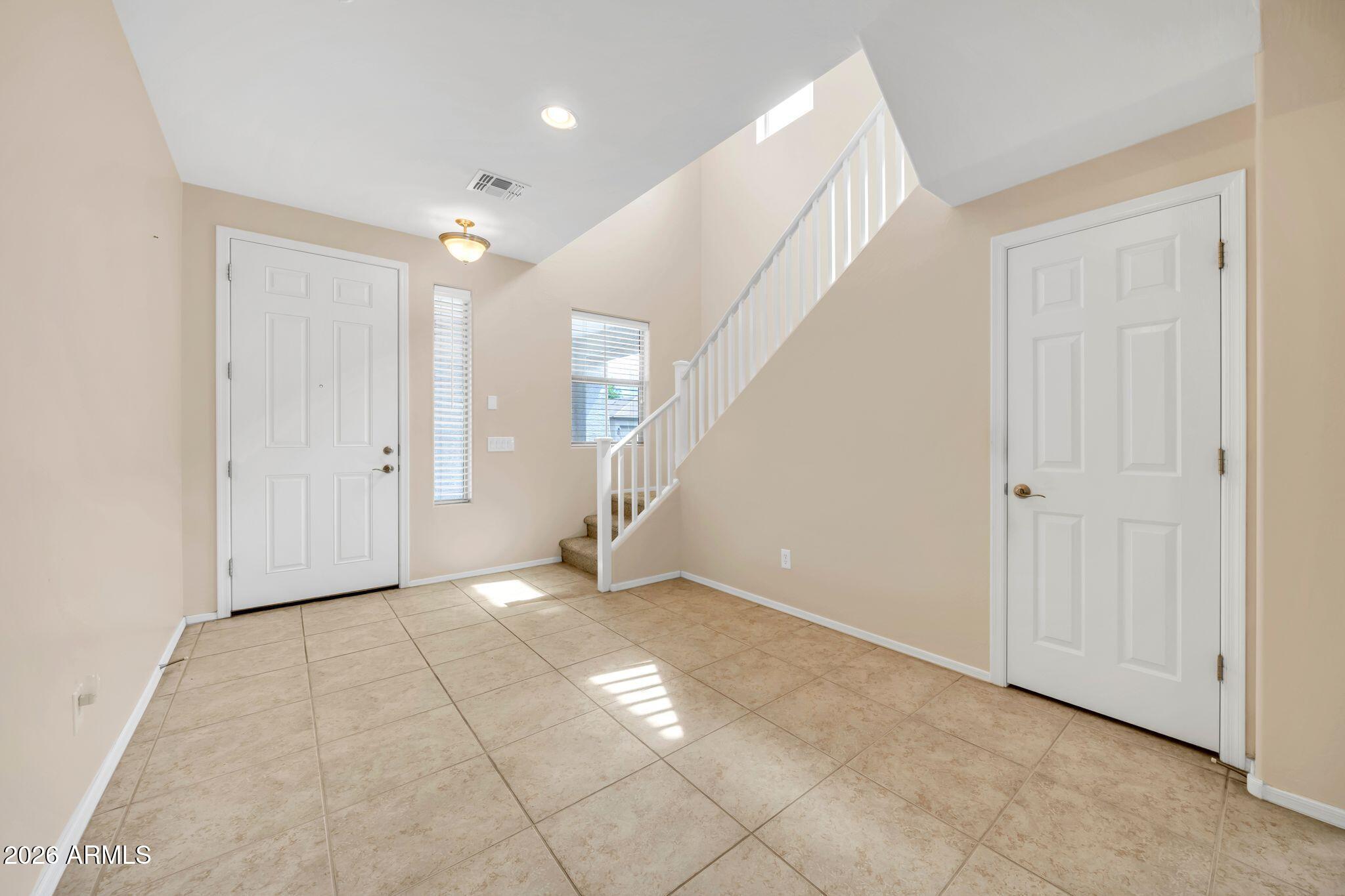 15623 W POINSETTIA Drive