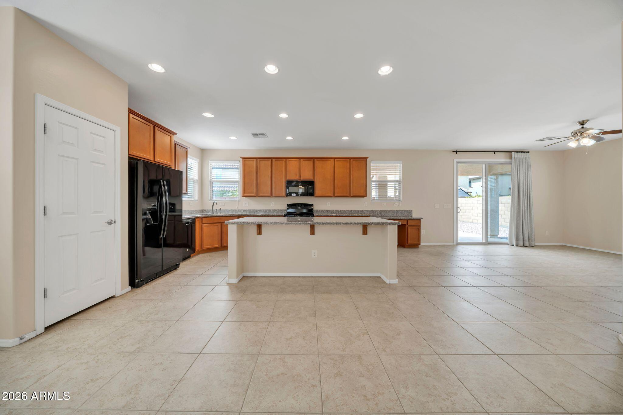 15623 W POINSETTIA Drive