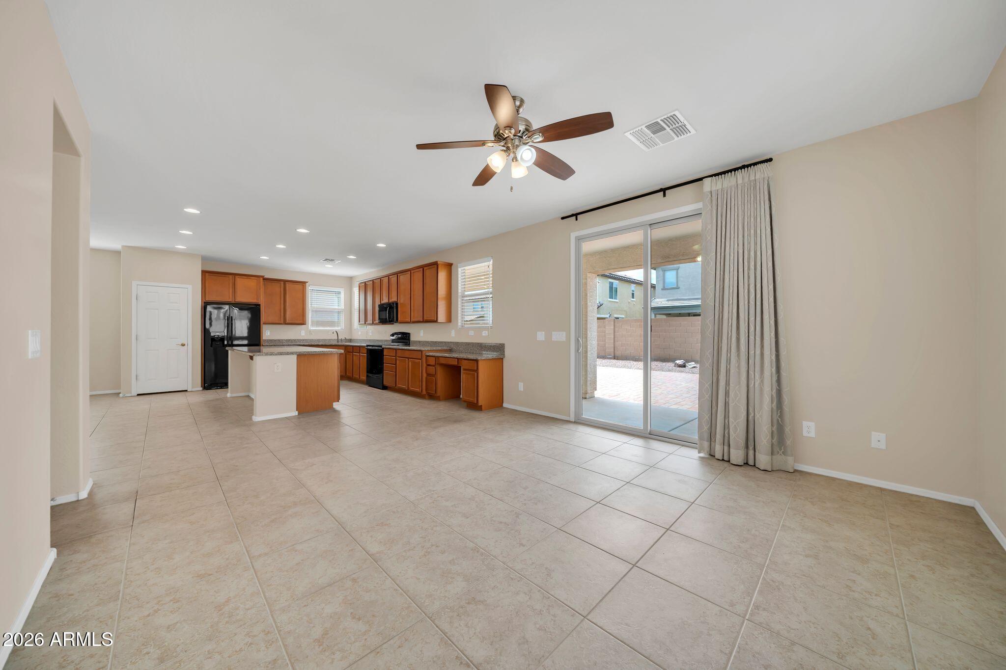 15623 W POINSETTIA Drive