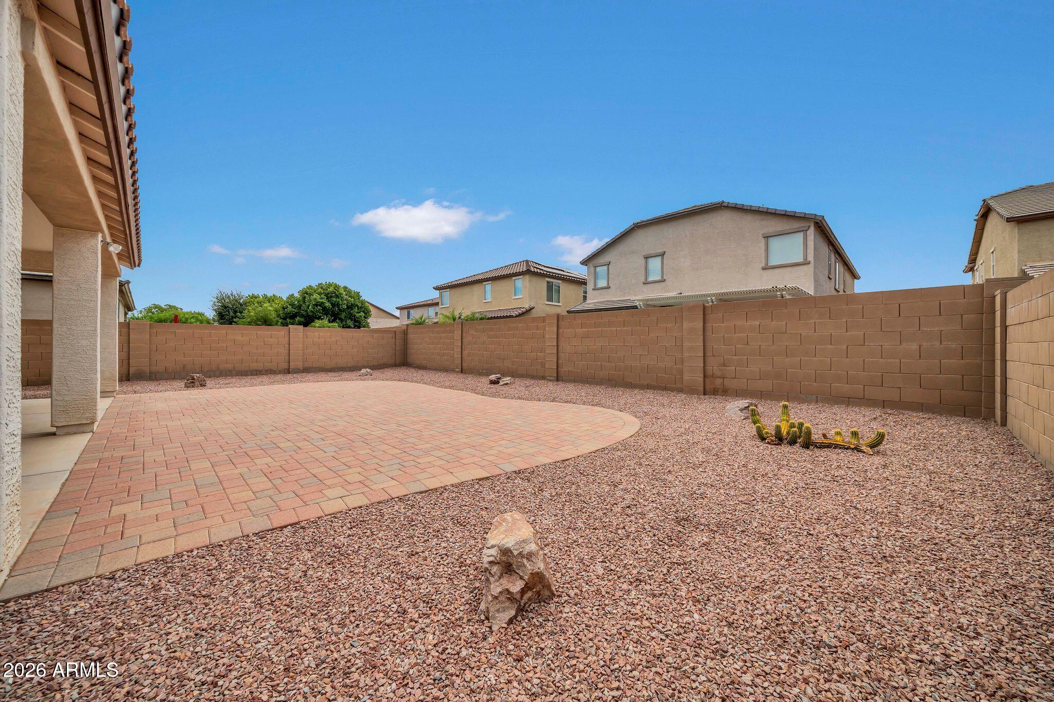 15623 W POINSETTIA Drive