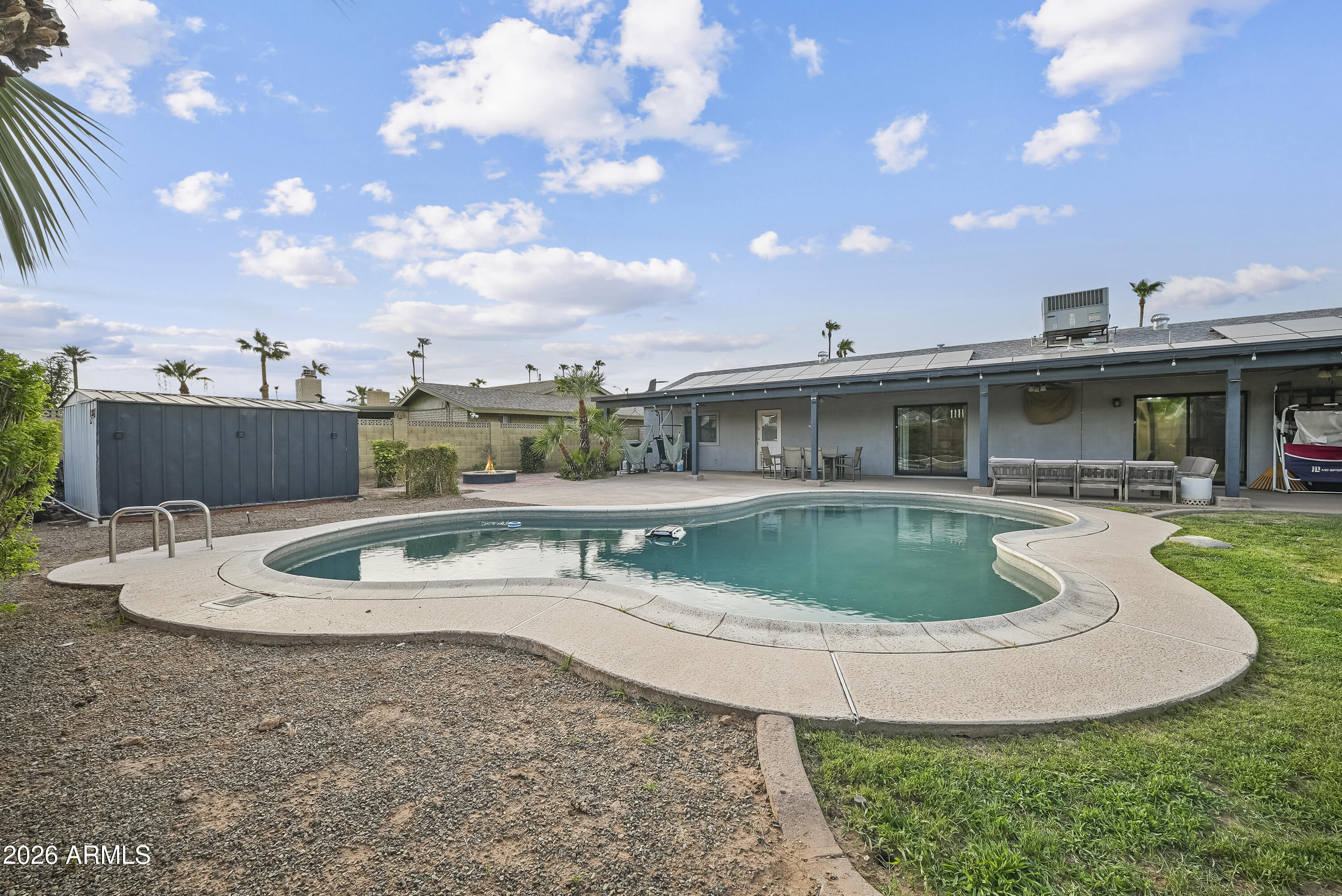 3915 E YUCCA Street