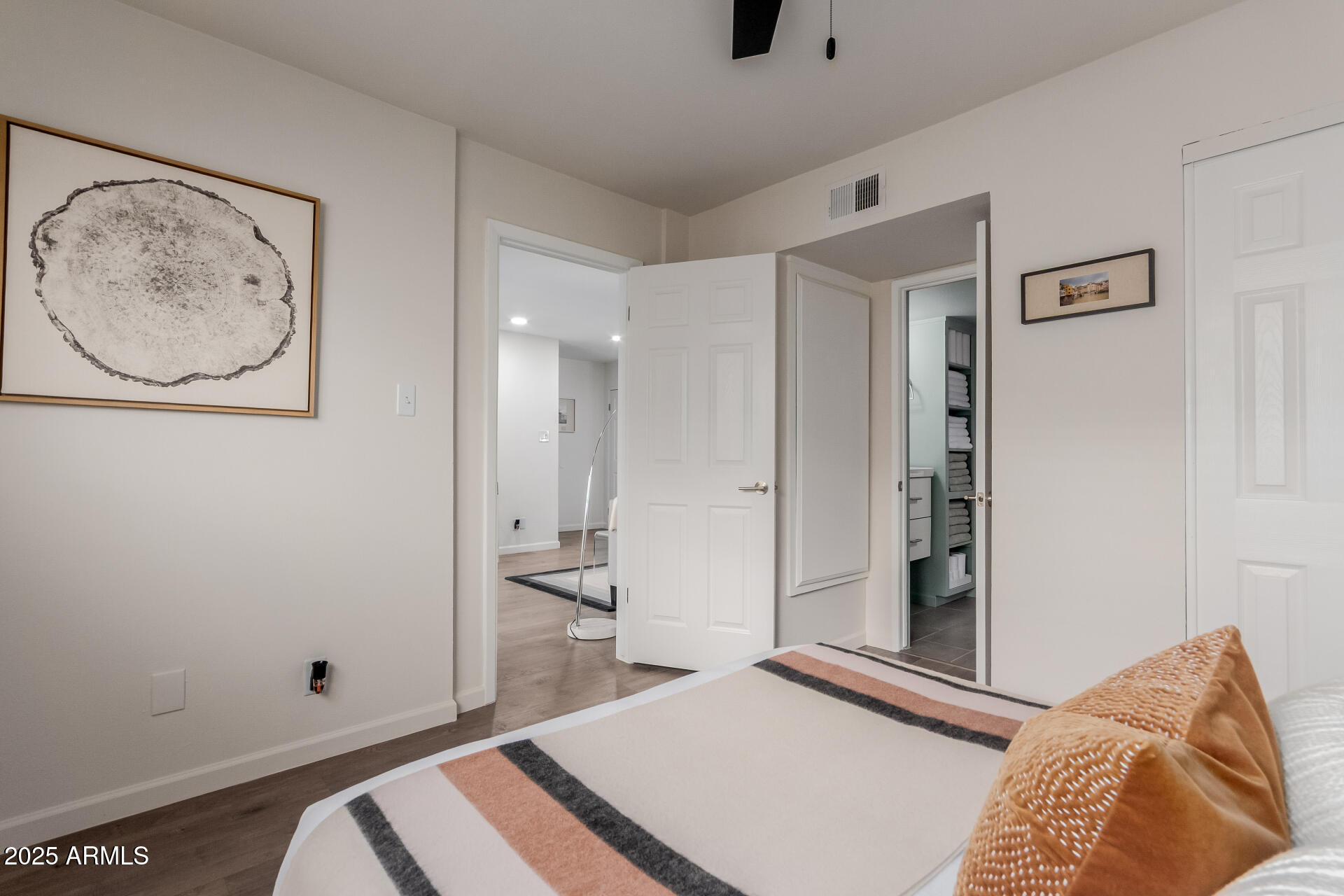 5525 E THOMAS Road M12