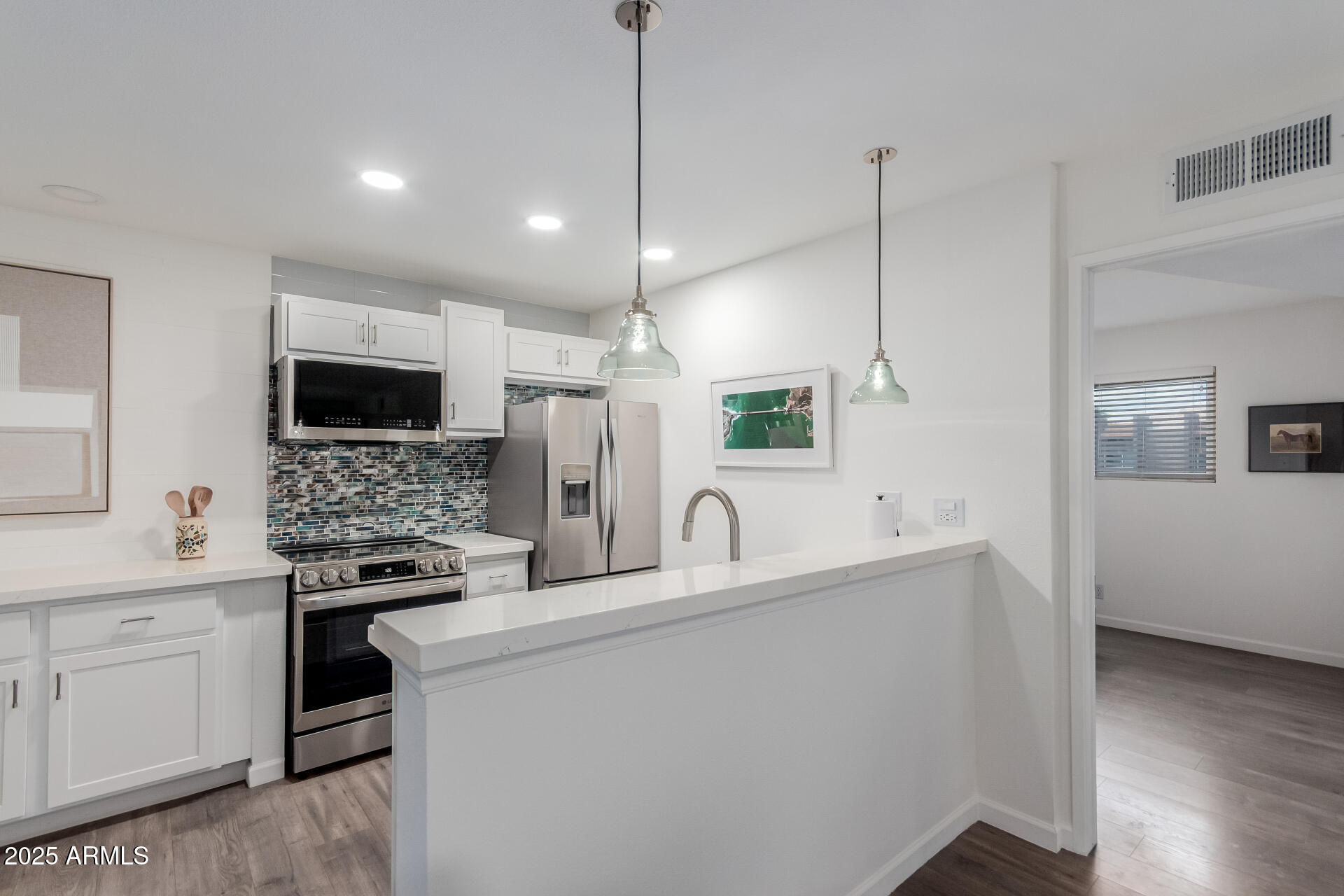 5525 E THOMAS Road M12