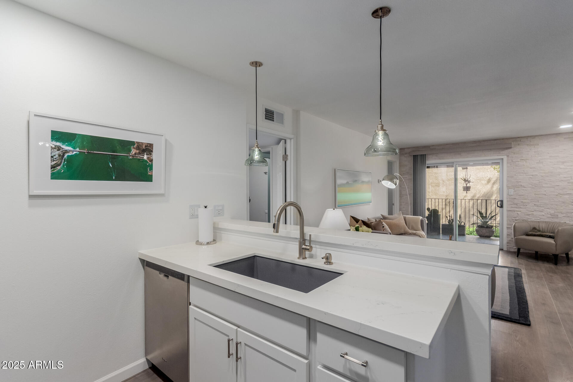5525 E THOMAS Road M12