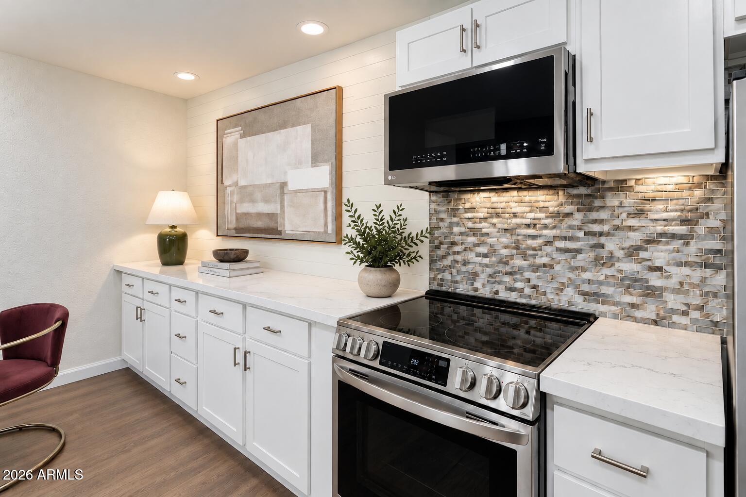 5525 E THOMAS Road M12