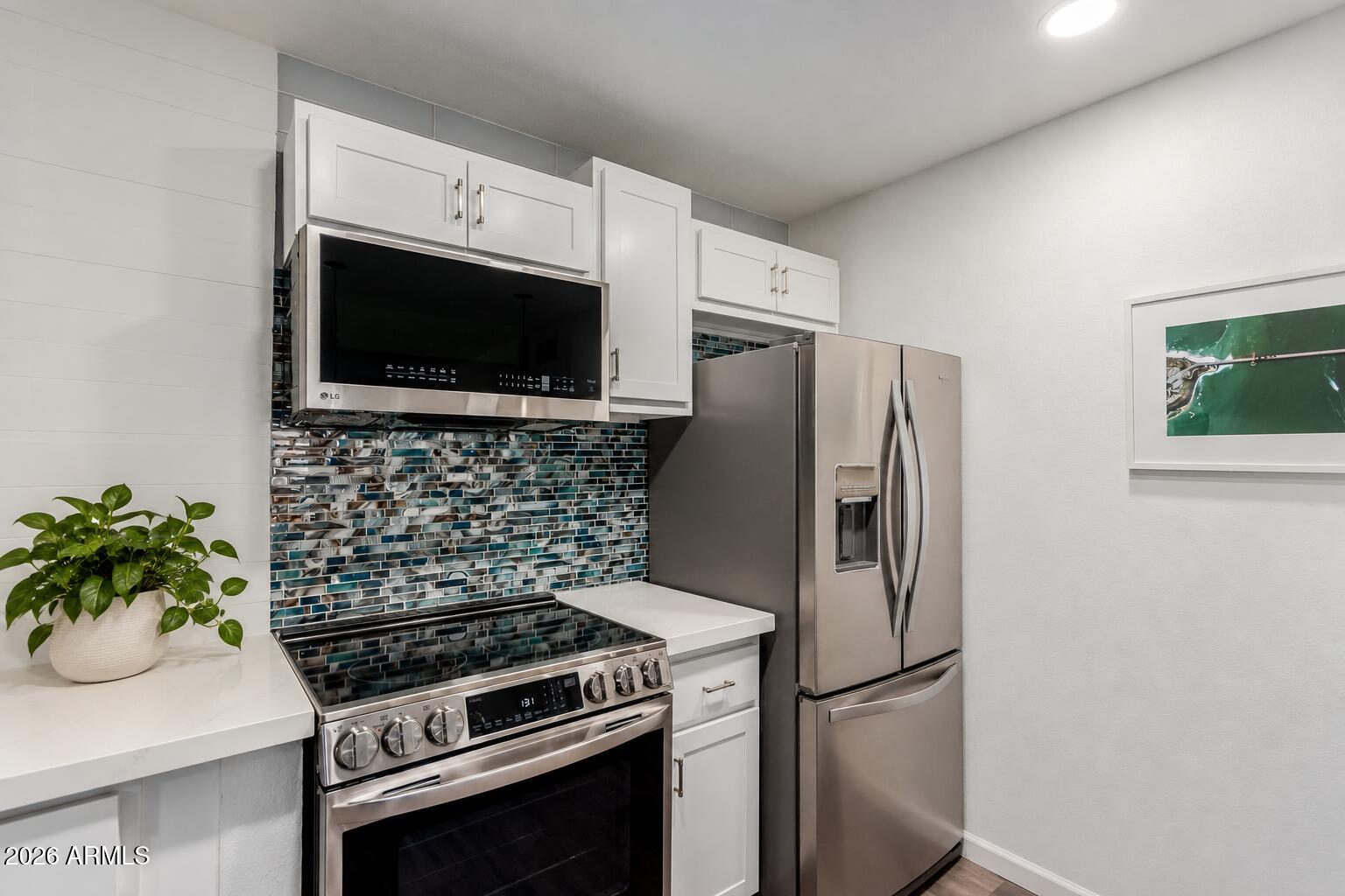 5525 E THOMAS Road M12